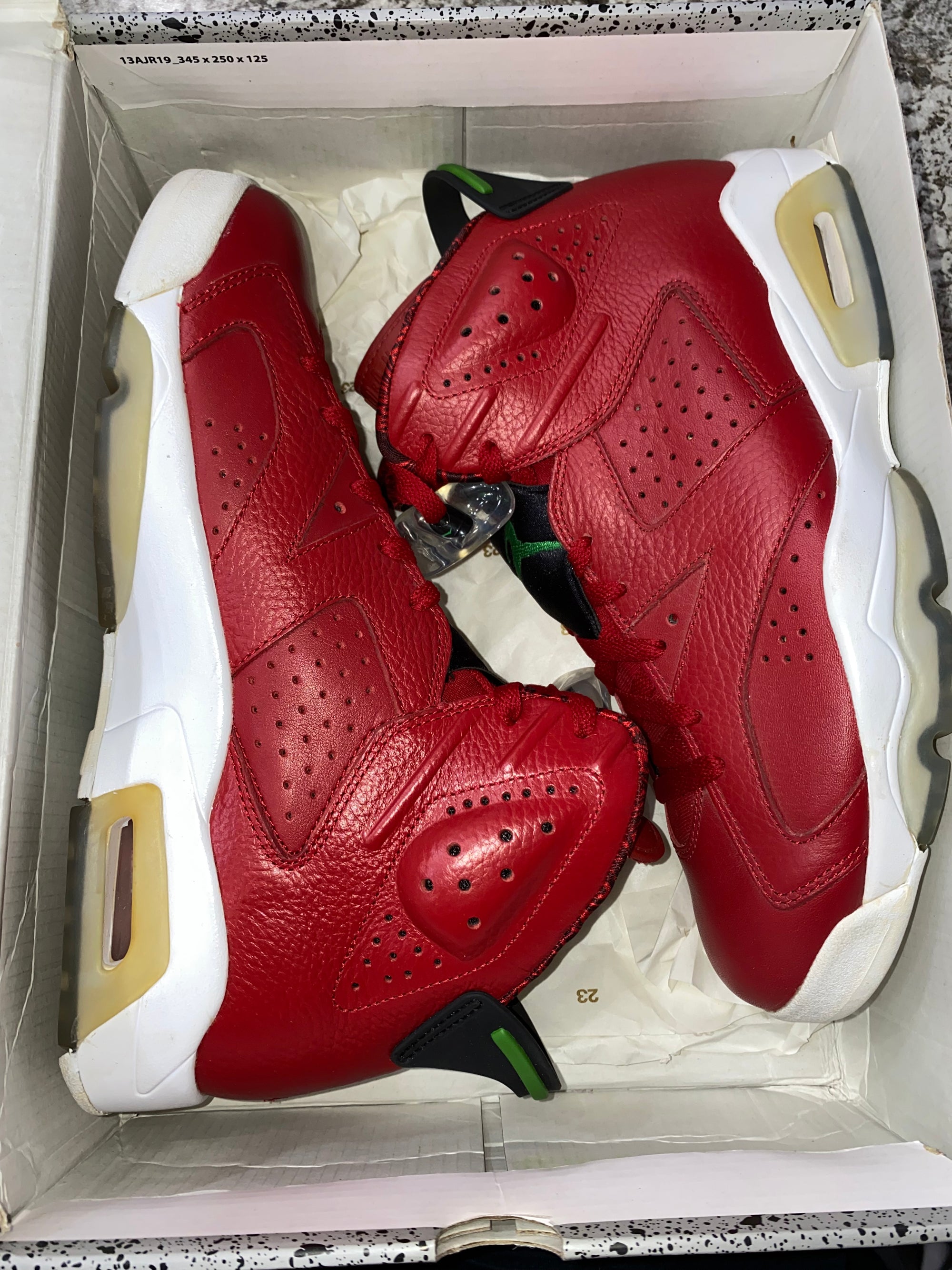 Jordan 6 Retro History of Jordan (Spiz'ike) (DAMAGED BOX)