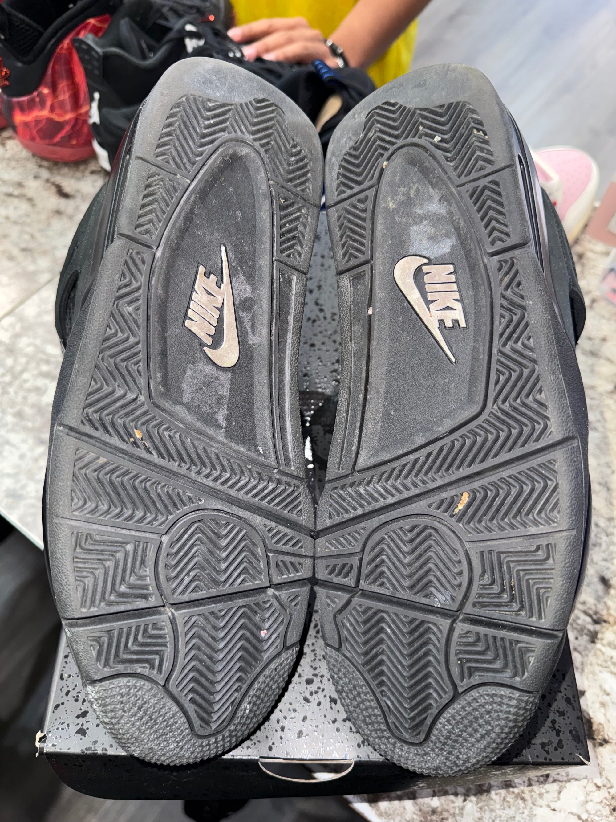 Jordan 4 Retro Black Cat (2025)
