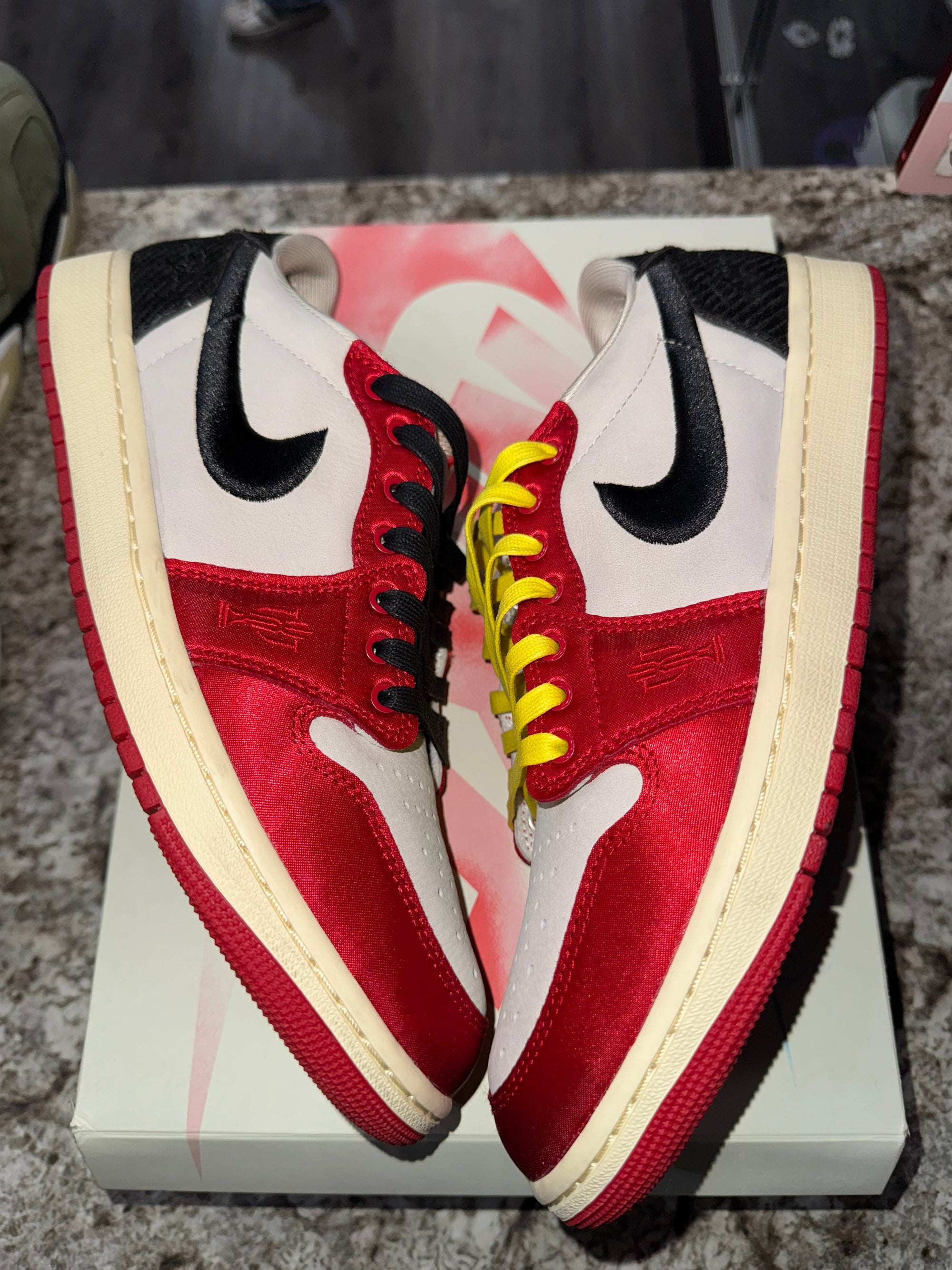 Jordan 1 Retro Low OG Trophy Room Rookie Card Away