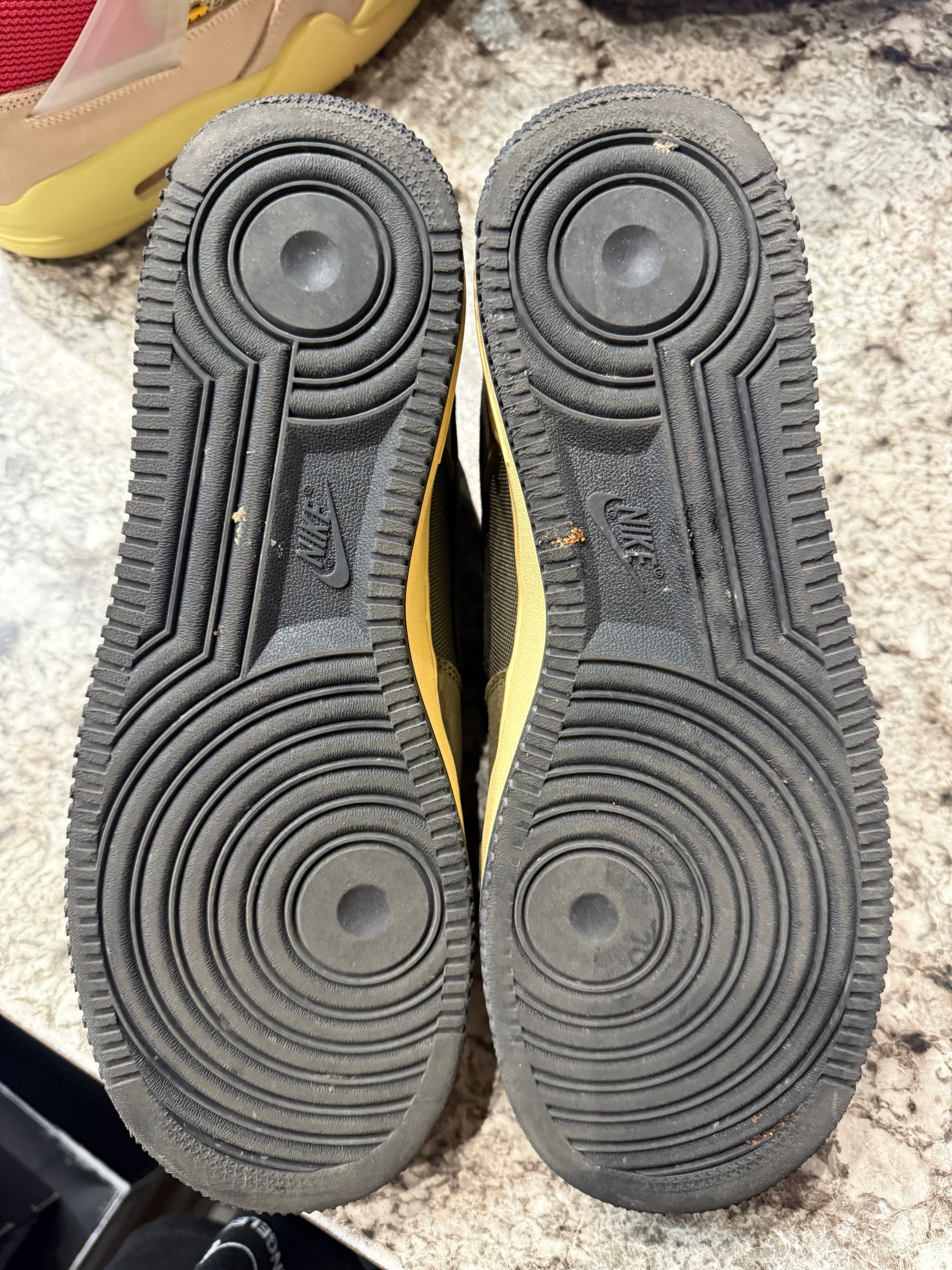 Nike Air Force 1 Low SP Undefeated Ballistic Dunk vs. AF1 (NO BOX)