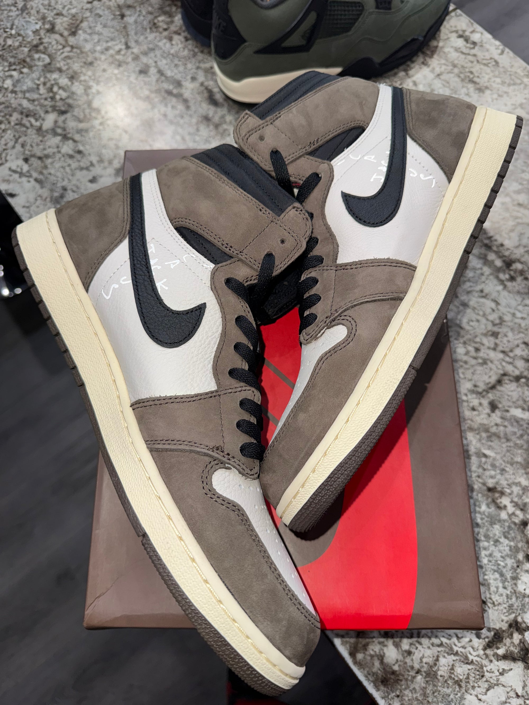 Jordan 1 Retro High OG SP Travis Scott Mocha