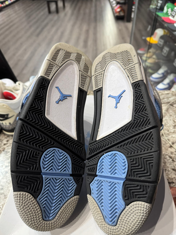 Jordan 4 Retro University Blue (Damaged Box)