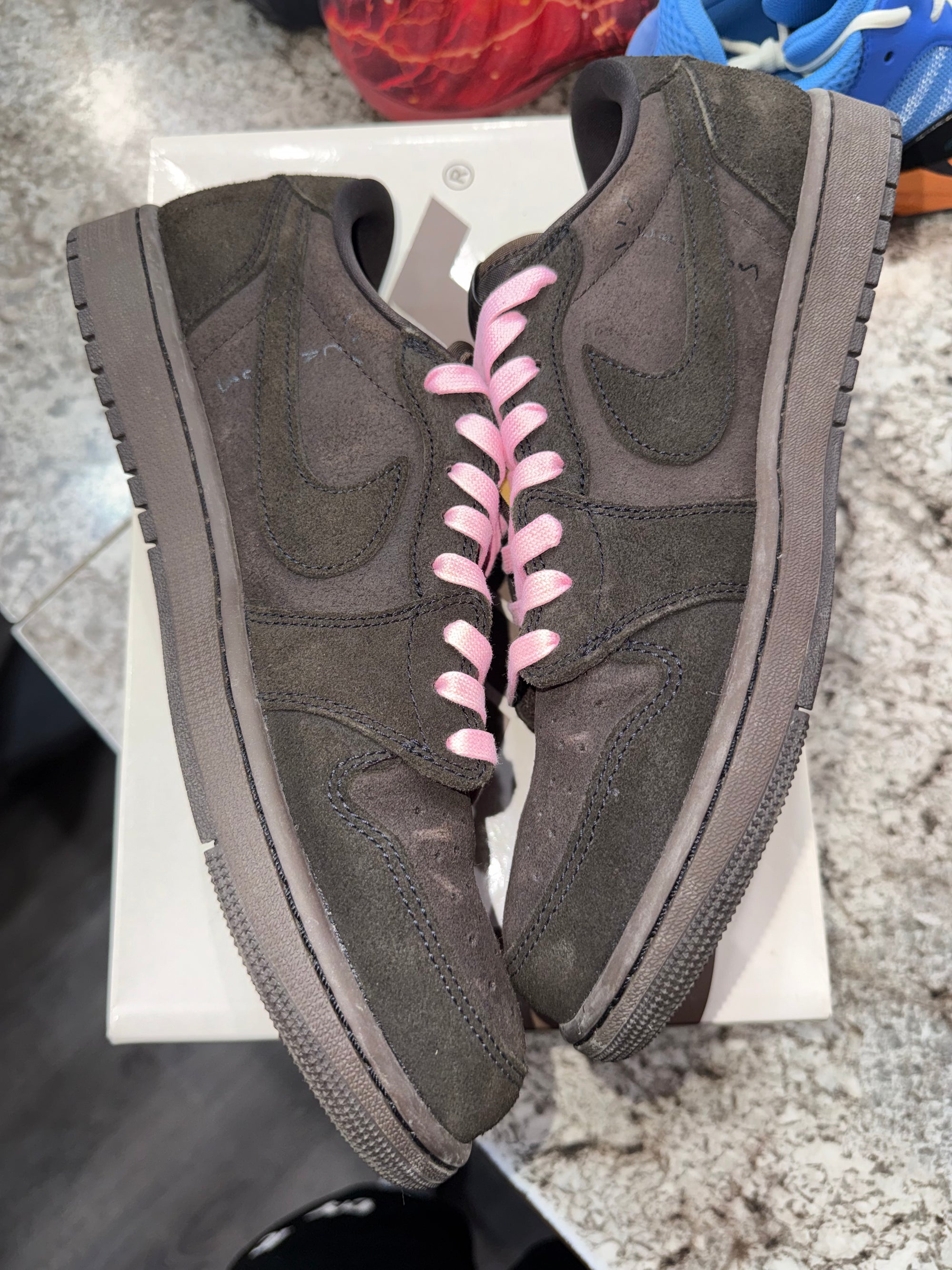 Jordan 1 Retro Low OG SP Travis Scott Velvet Brown