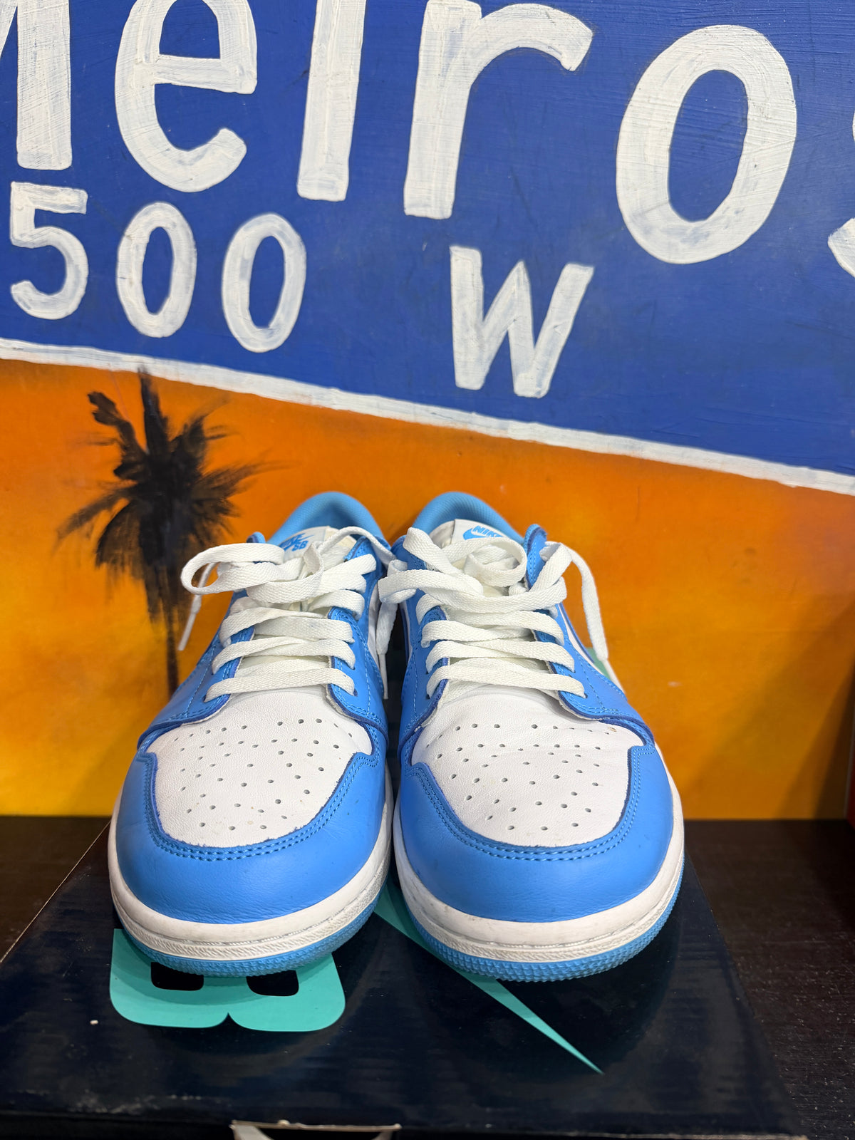 Jordan 1 Low SB UNC