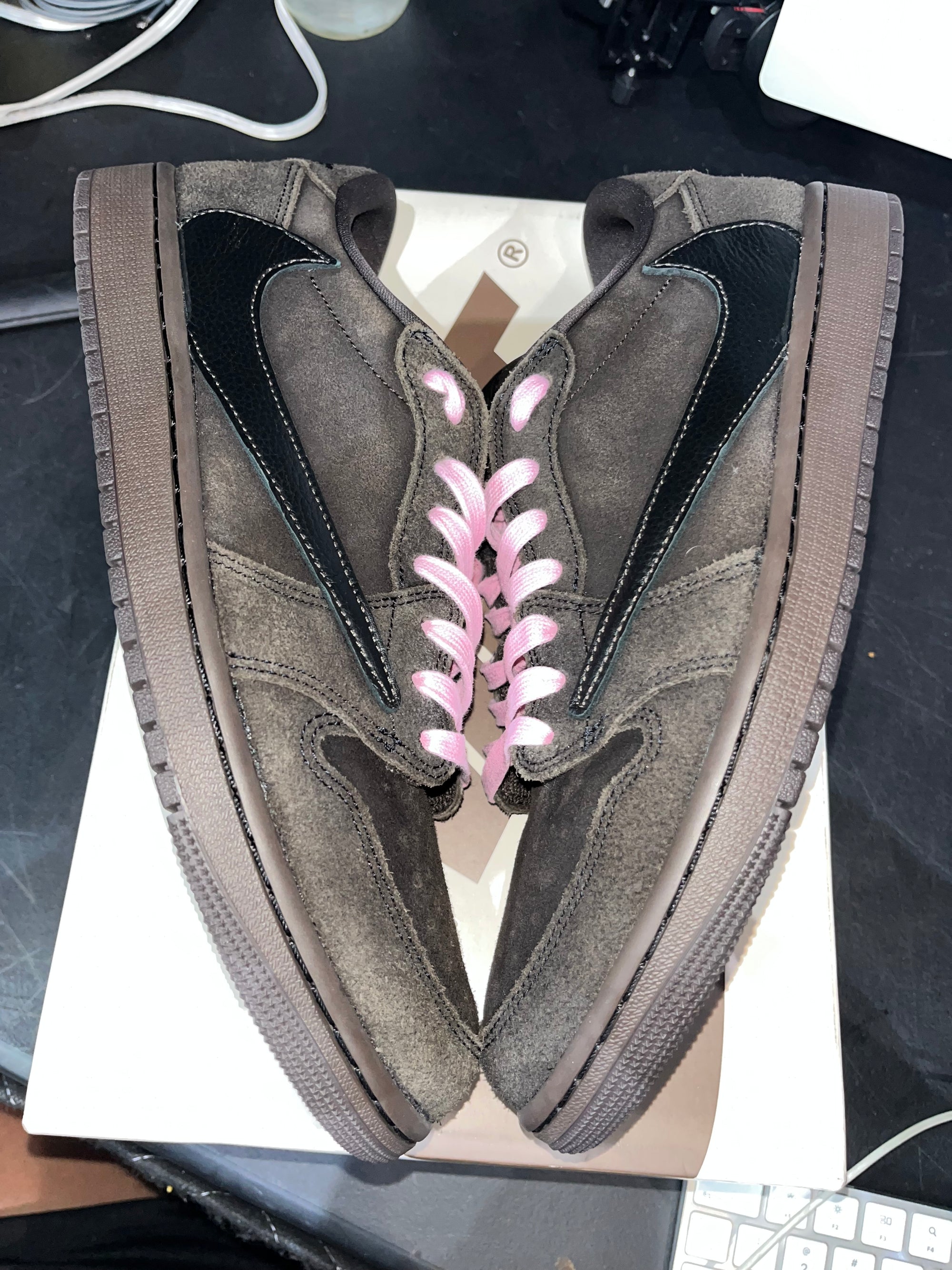 Jordan 1 Retro Low OG SP Travis Scott Velvet Brown