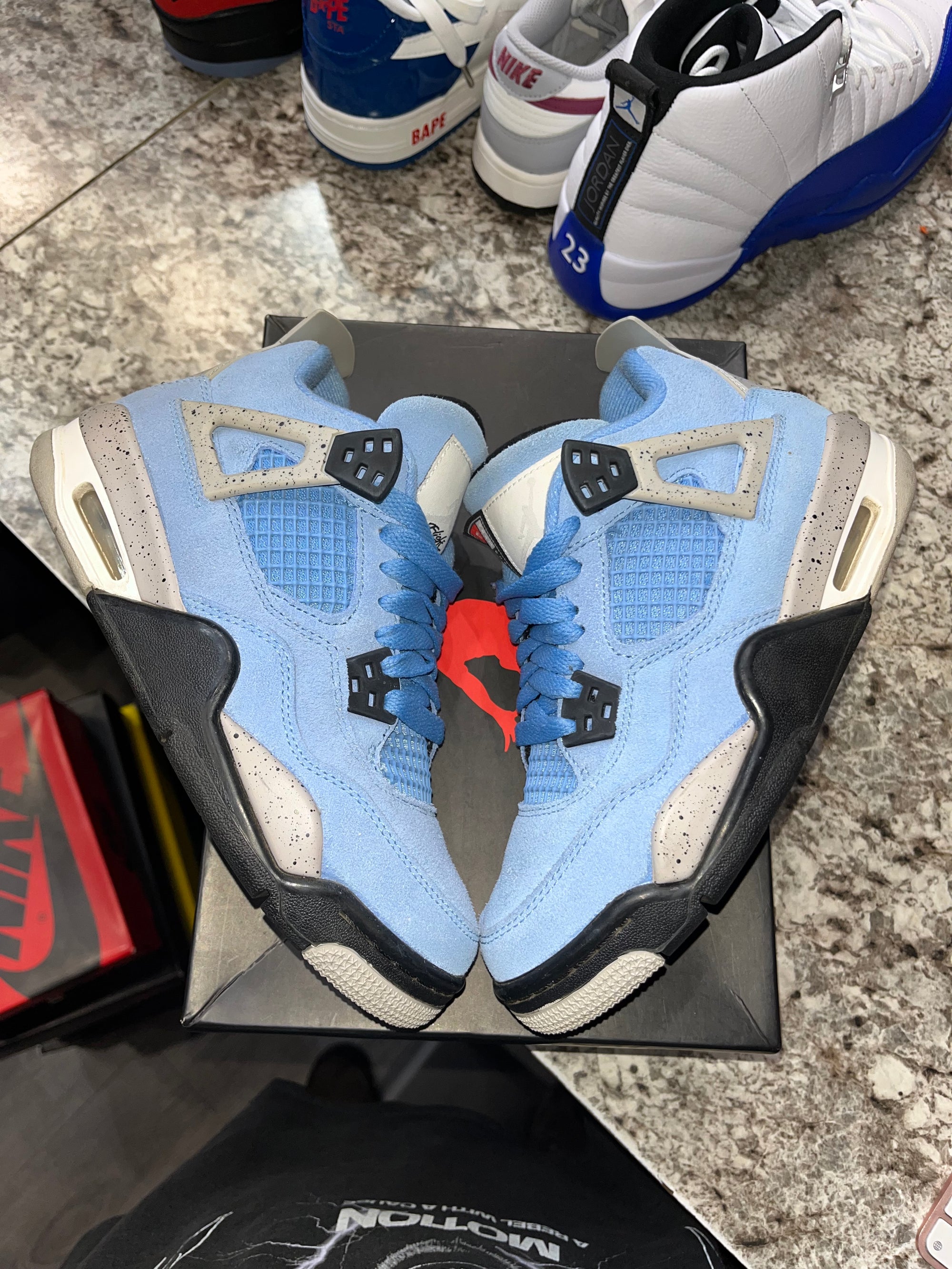 Jordan 4 Retro University Blue (GS)