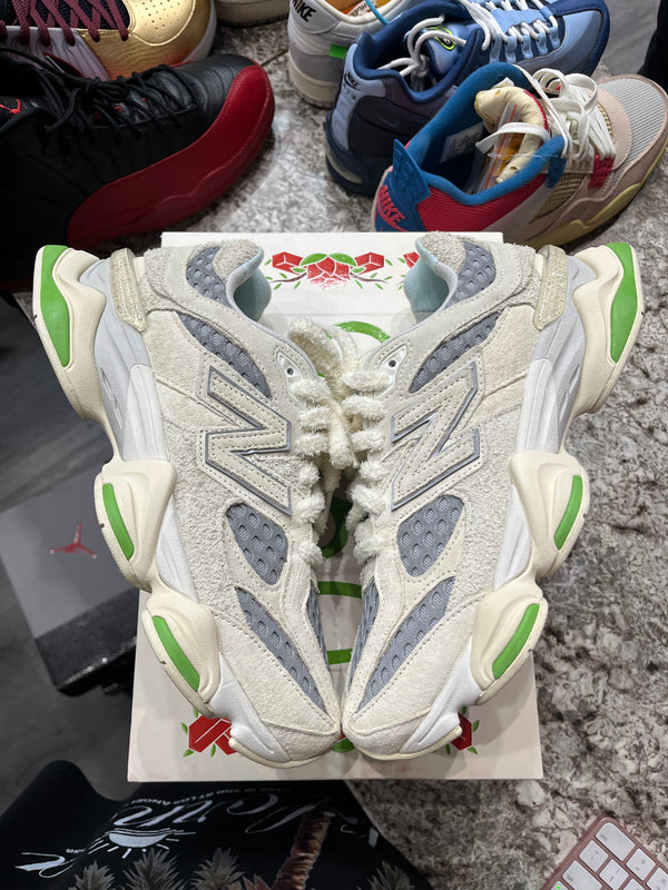 New Balance 9060 Bricks & Wood