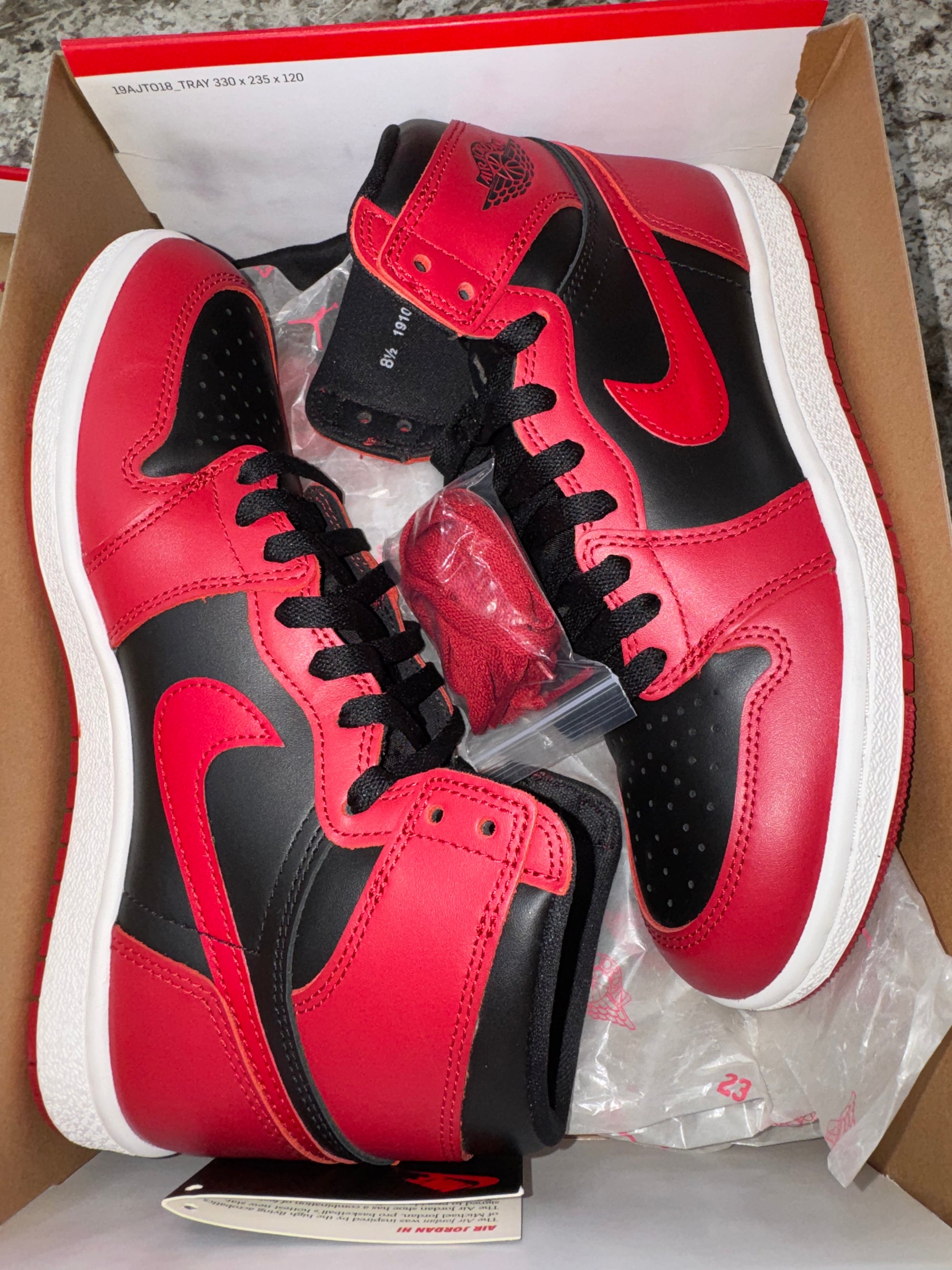 Jordan 1 Retro High '85 Varsity Red