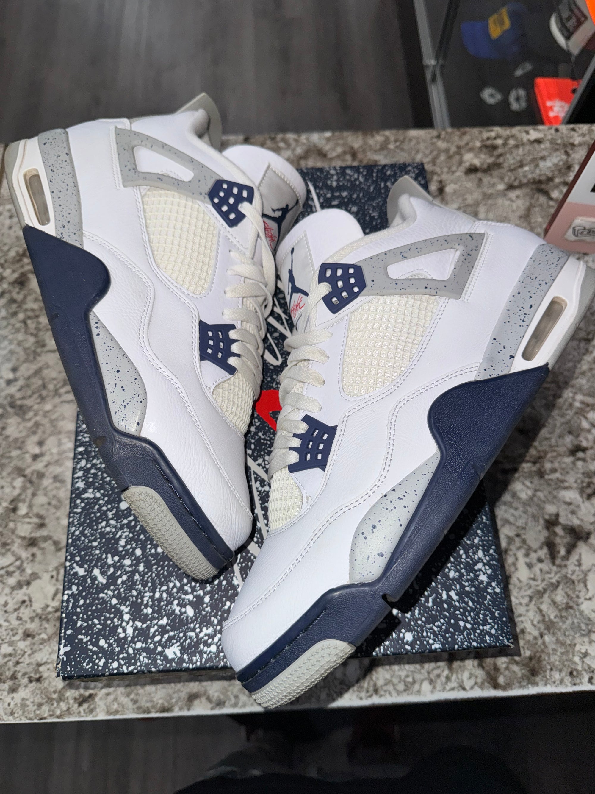 Jordan 4 Retro Midnight Navy