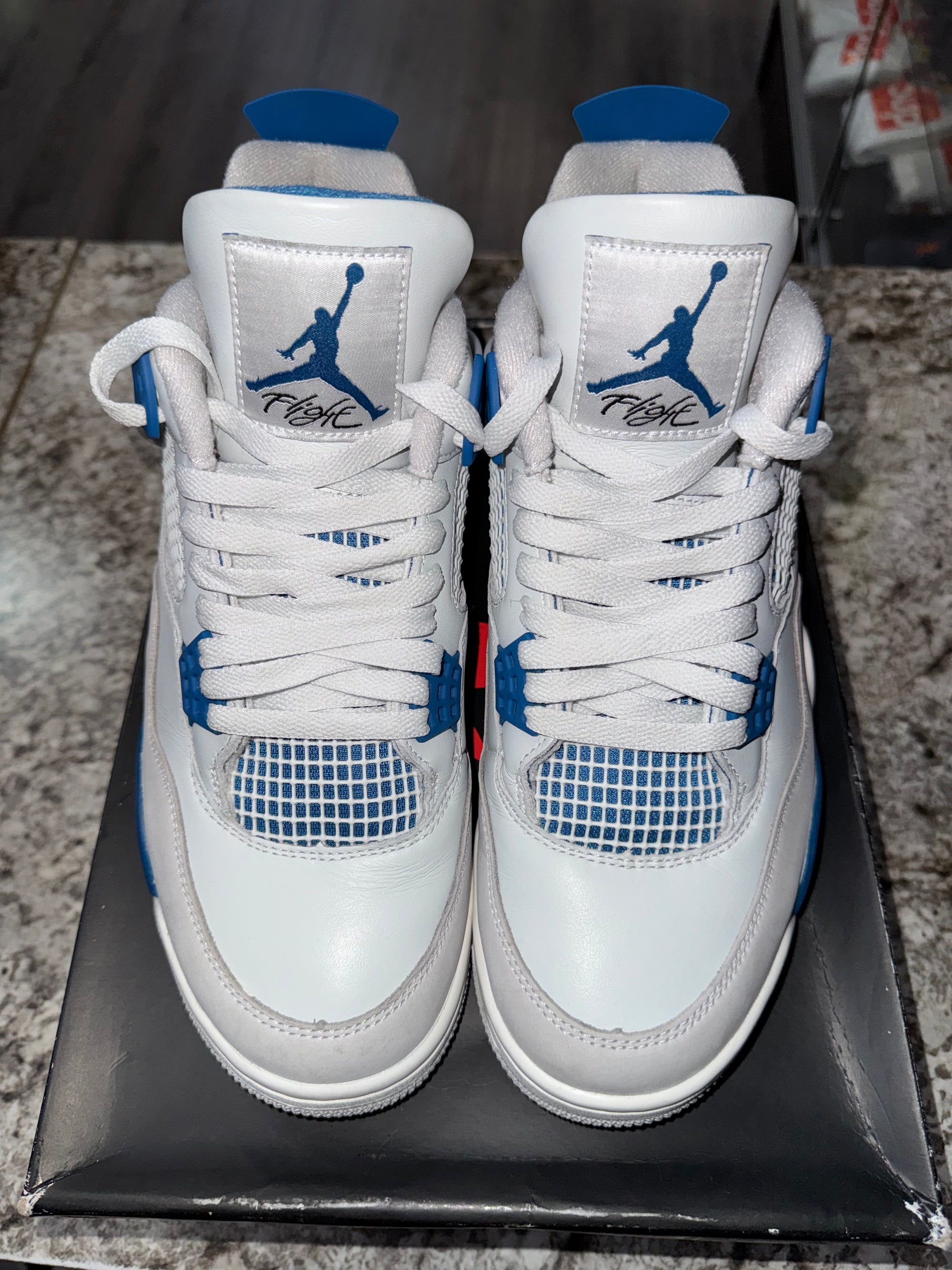 Jordan 4 Retro Military Blue (2024)