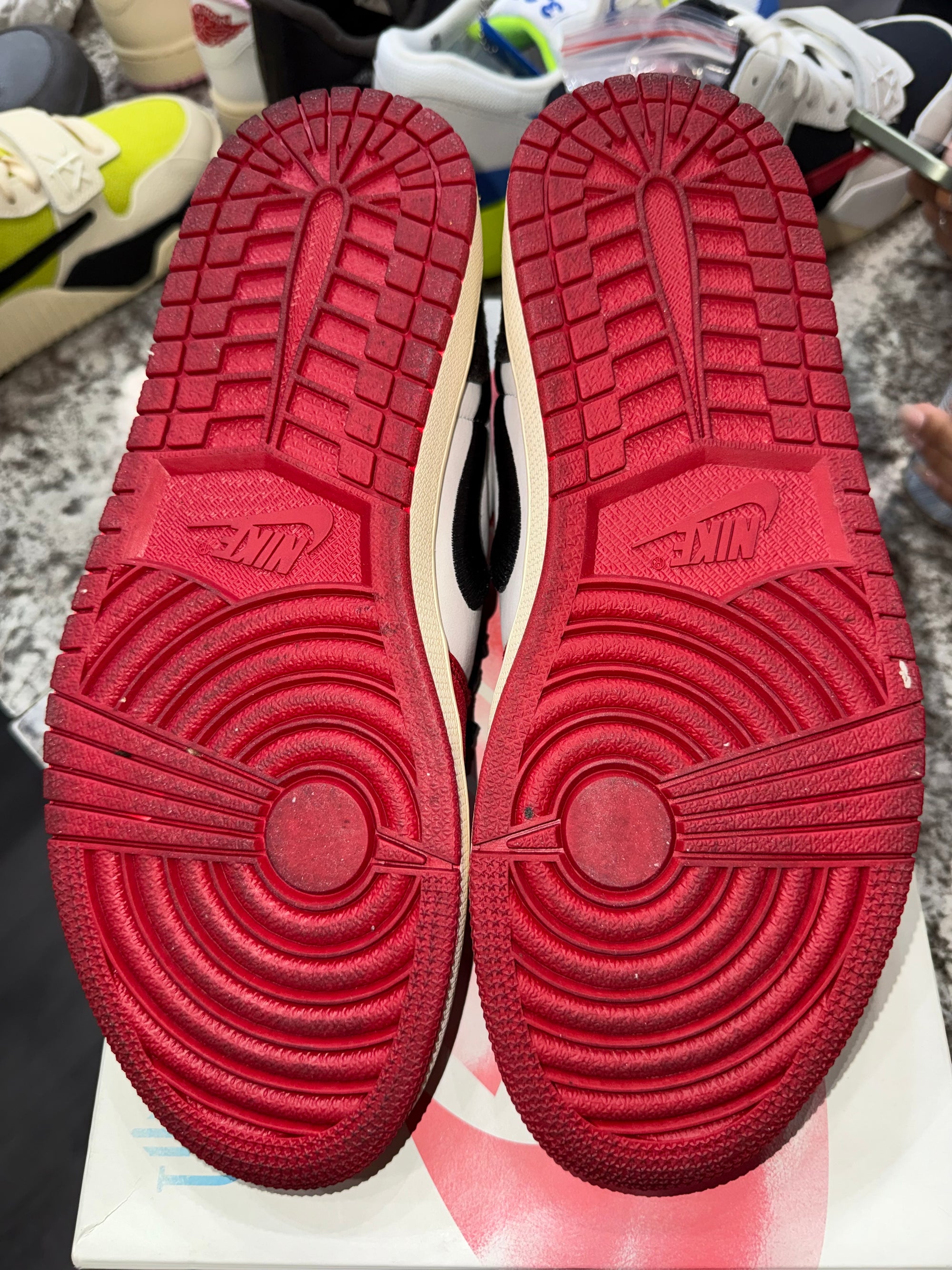 Jordan 1 Retro Low OG Trophy Room Rookie Card Away