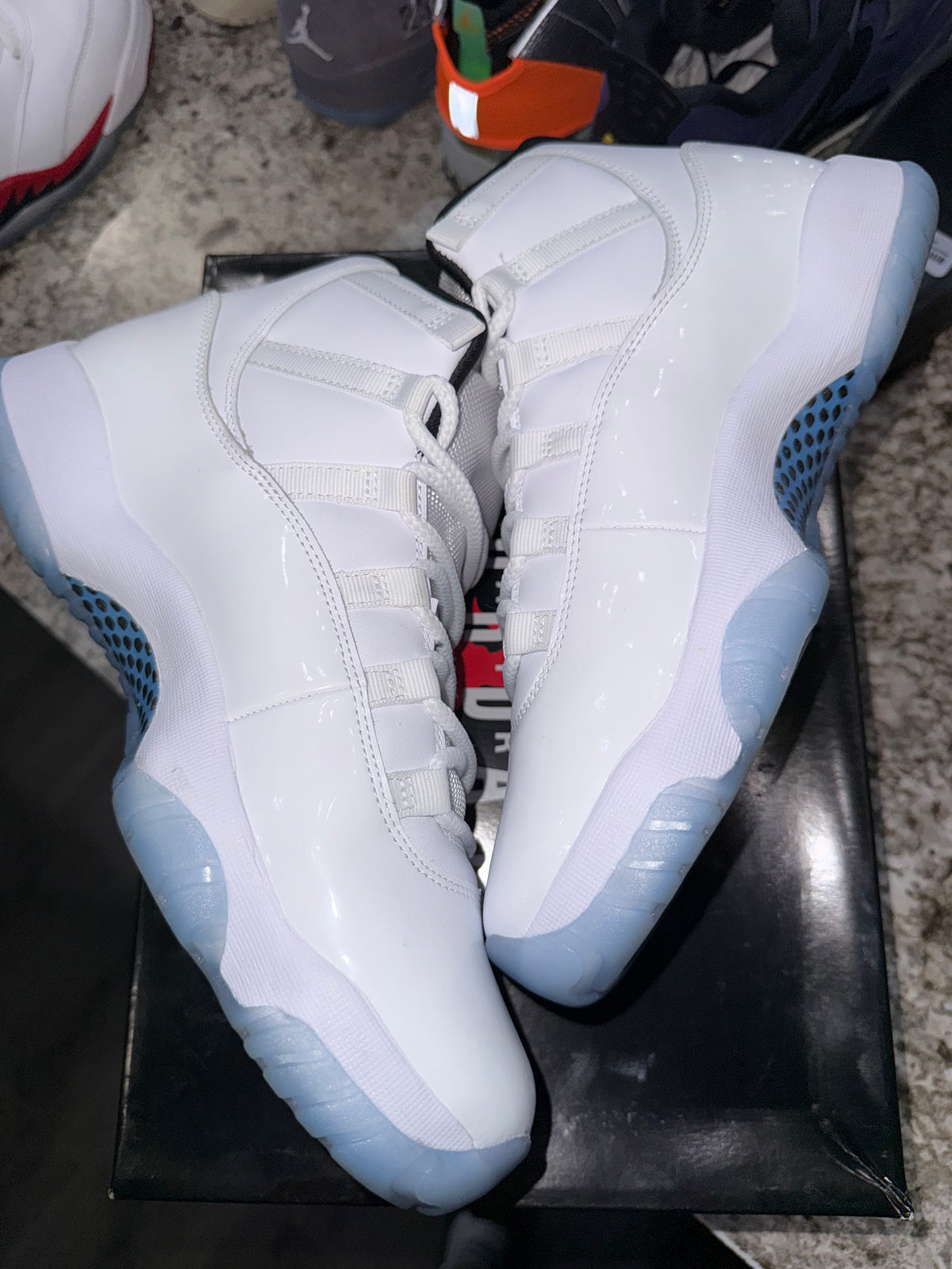Jordan 11 Retro Legend Blue (2024)