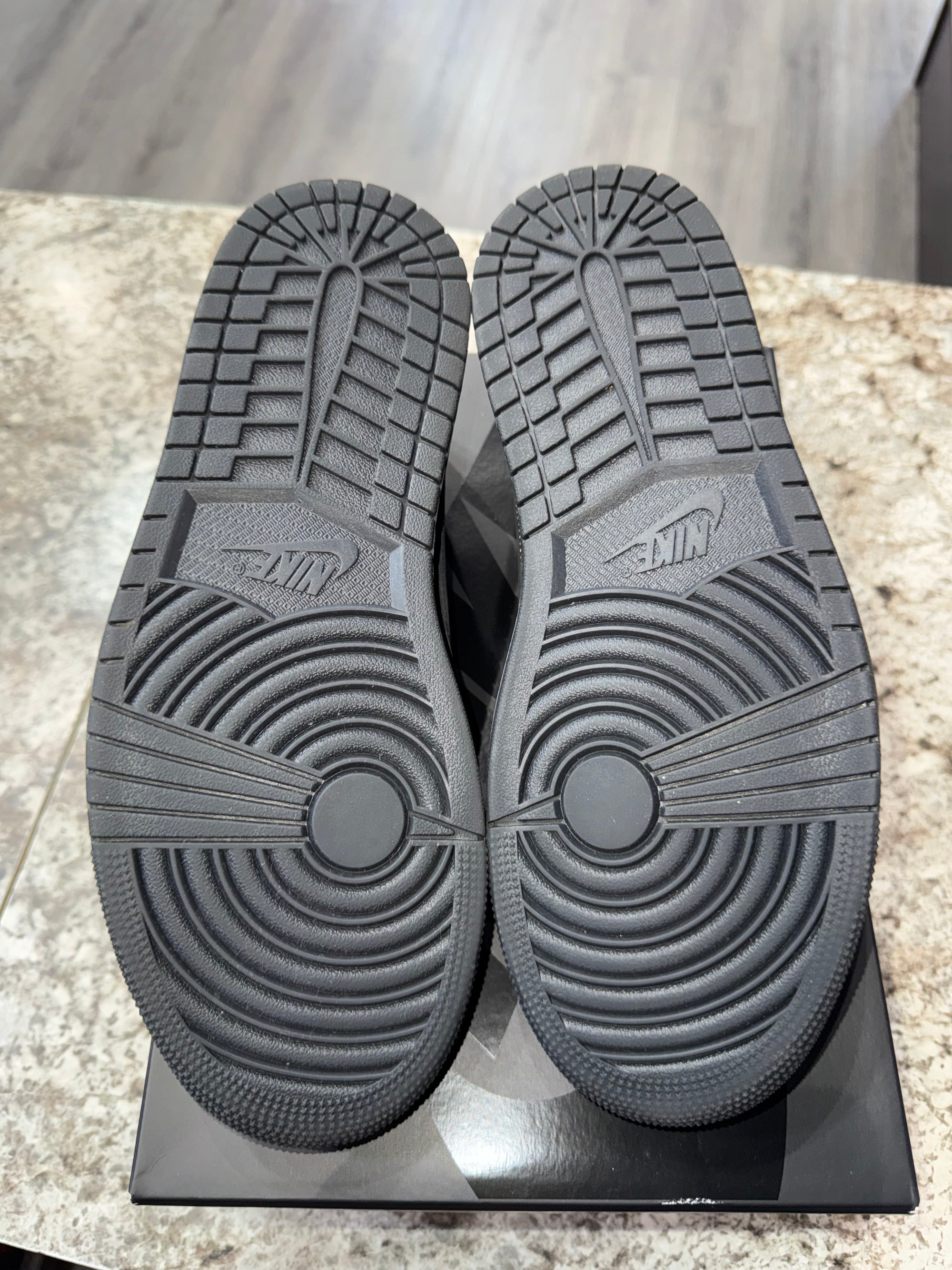 AJ1 Low Travis Scott Black Phantom ReStockX