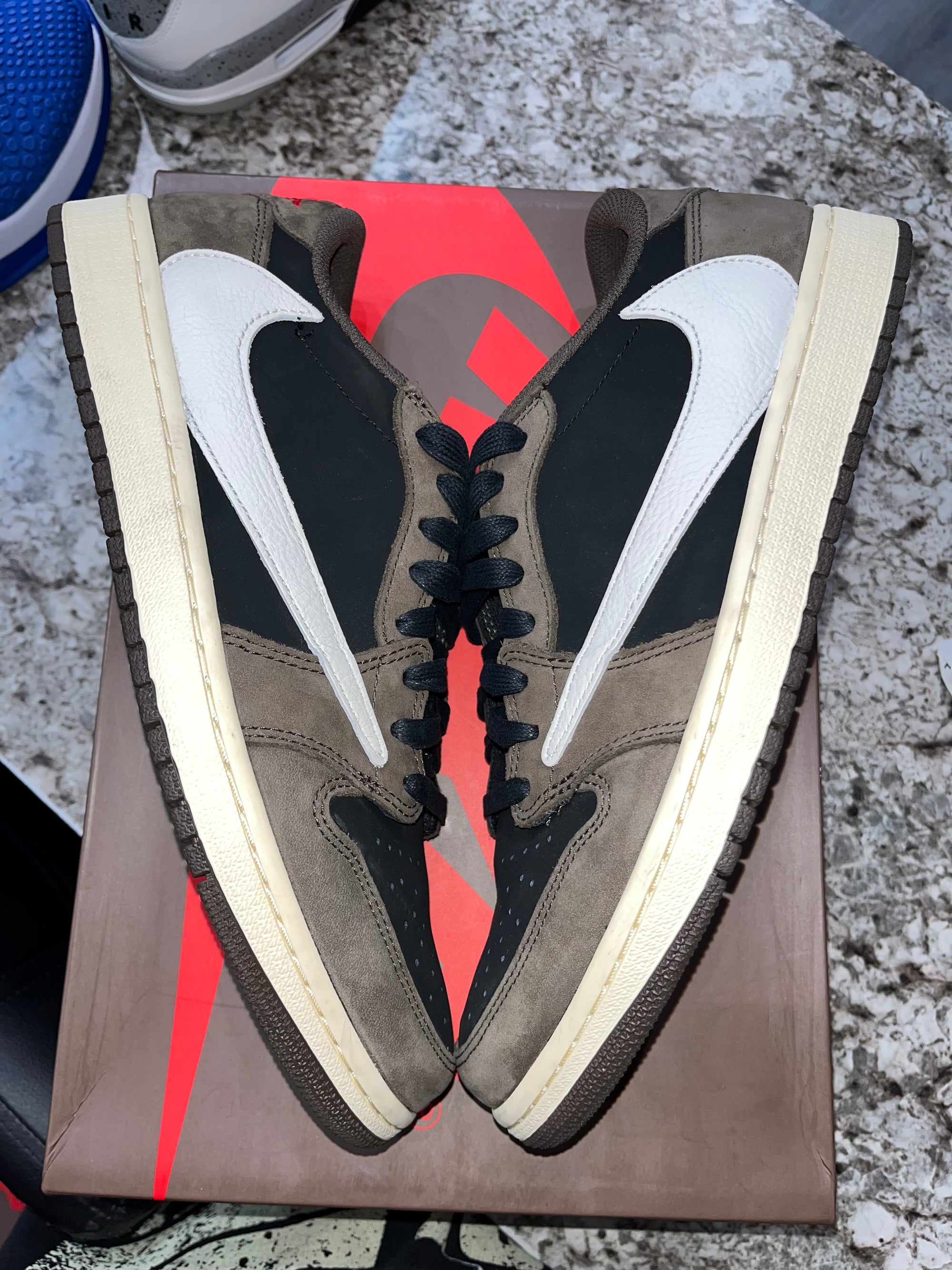 Jordan 1 Retro Low OG SP Travis Scott Mocha