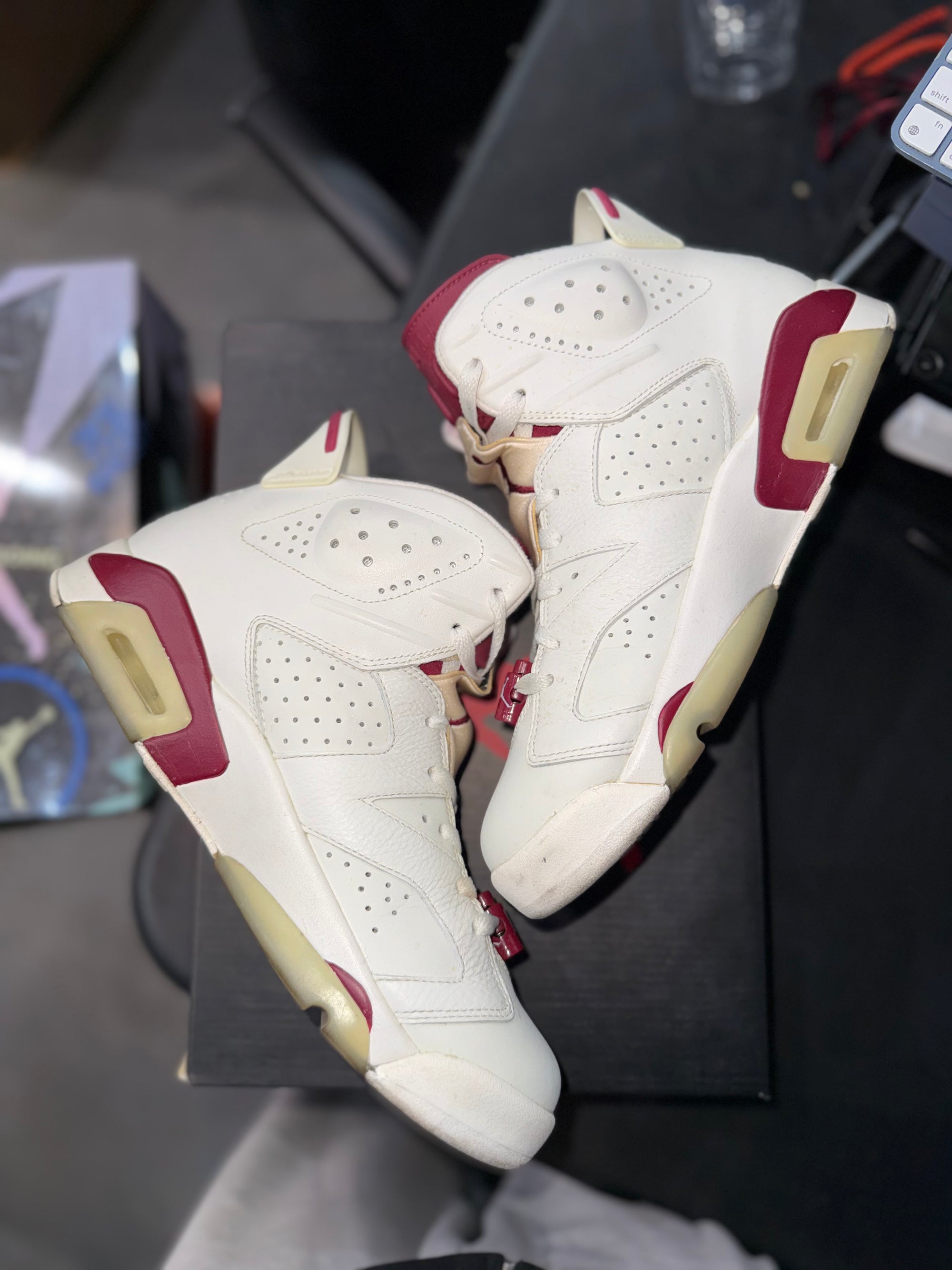 Jordan 6 Retro Maroon (2015)