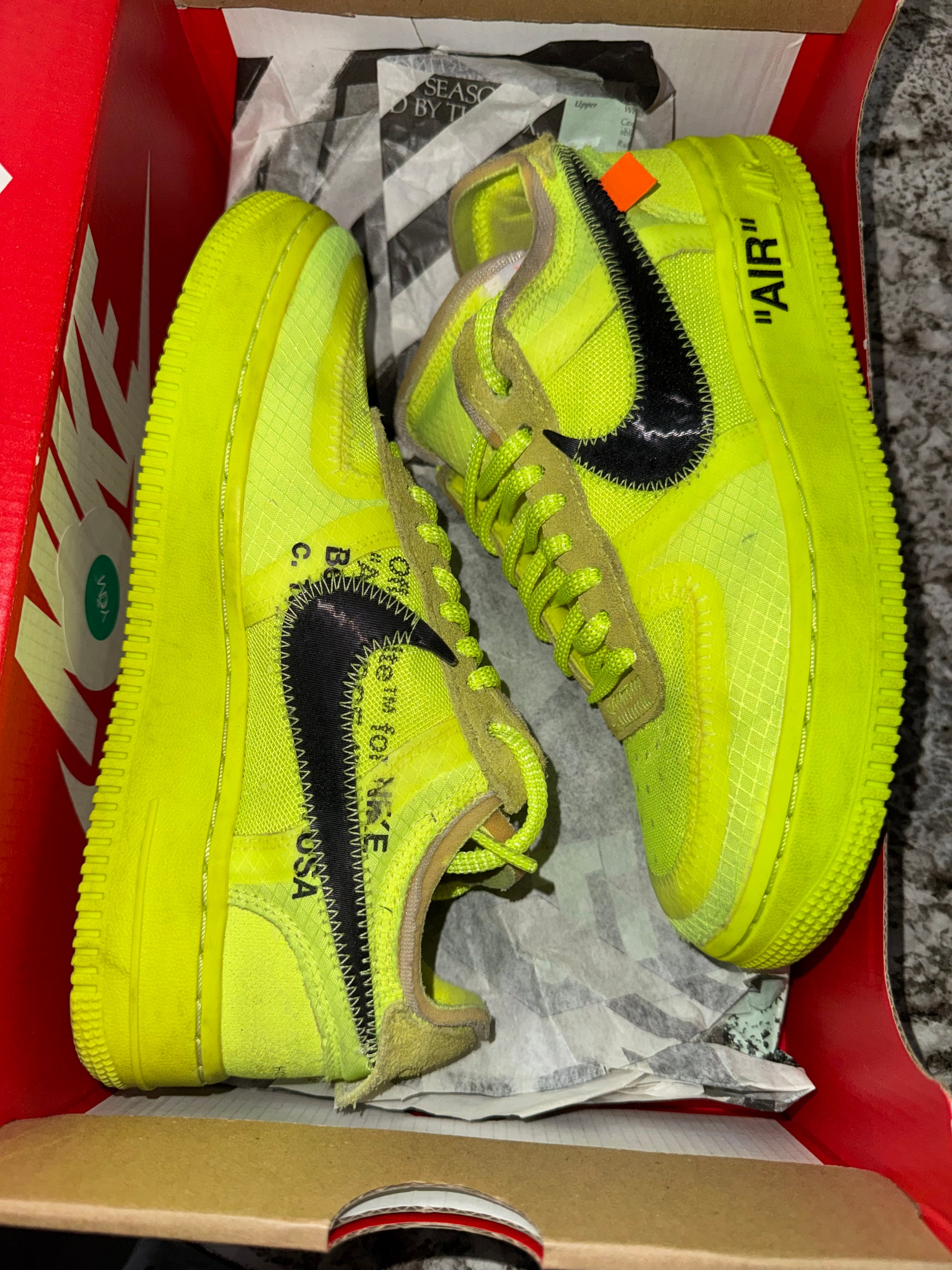Nike Air Force 1 Low Off-White Volt