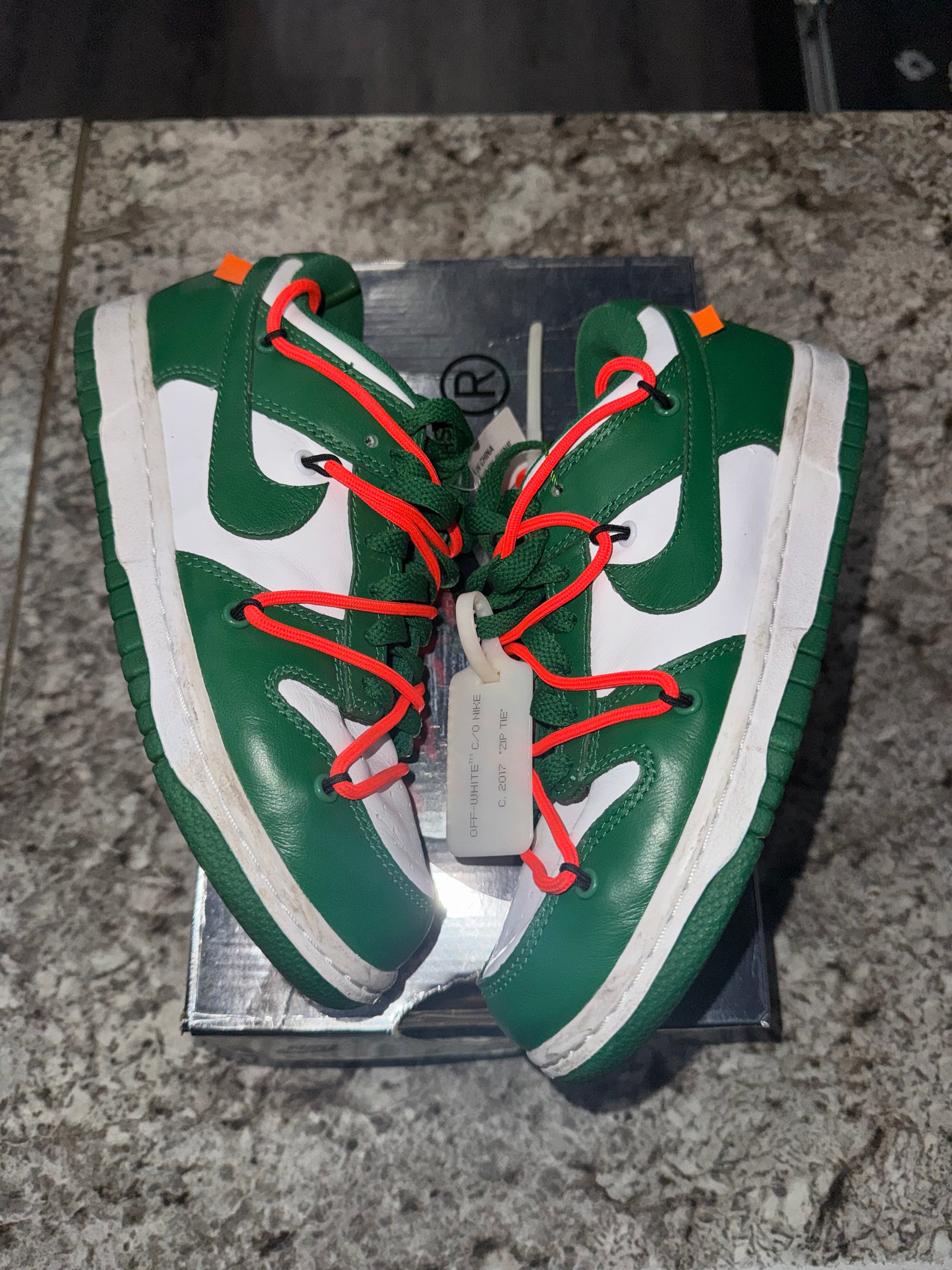 Nike Dunk Low Off-White Pine Green