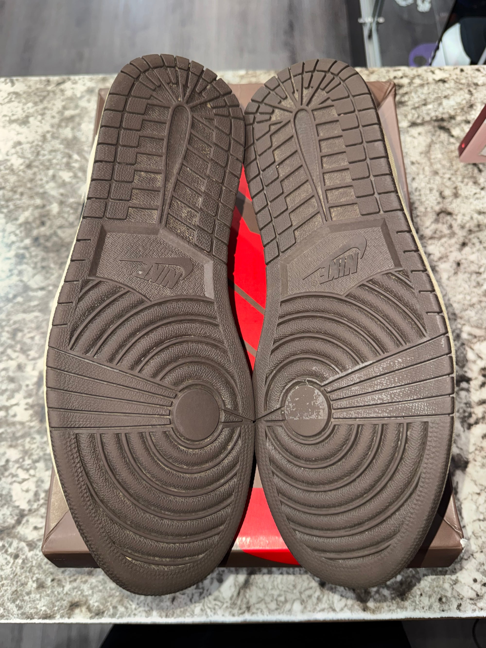 Jordan 1 Retro Low OG SP Travis Scott Mocha