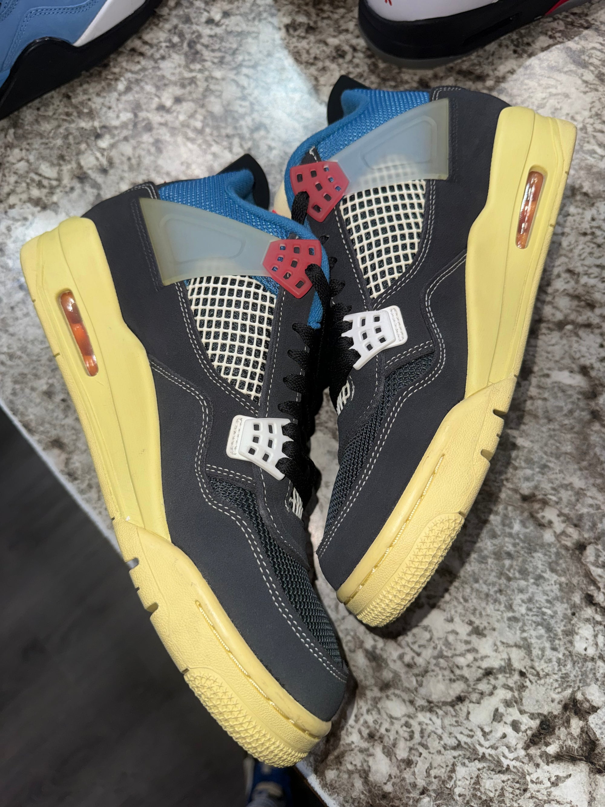 Jordan 4 Retro Union Off Noir