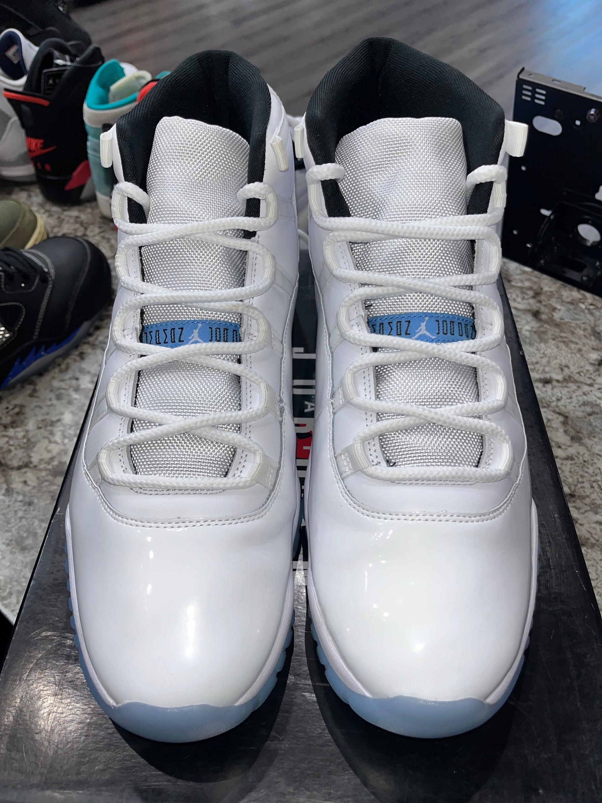 Jordan 11 Retro Legend Blue (2024)