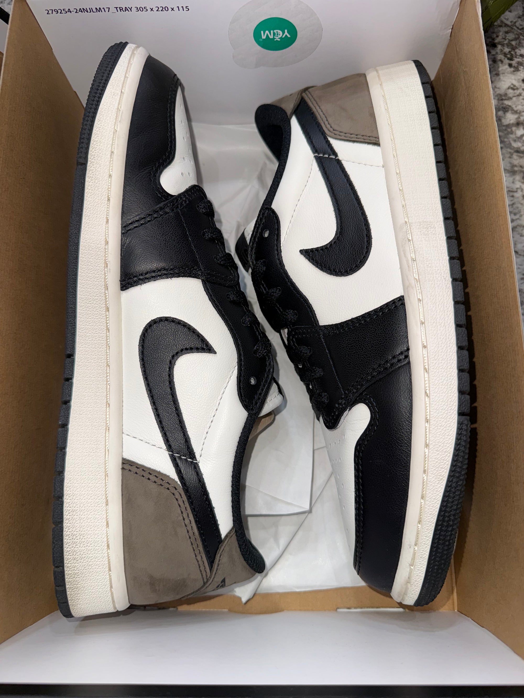 Jordan 1 Retro Low OG Mocha