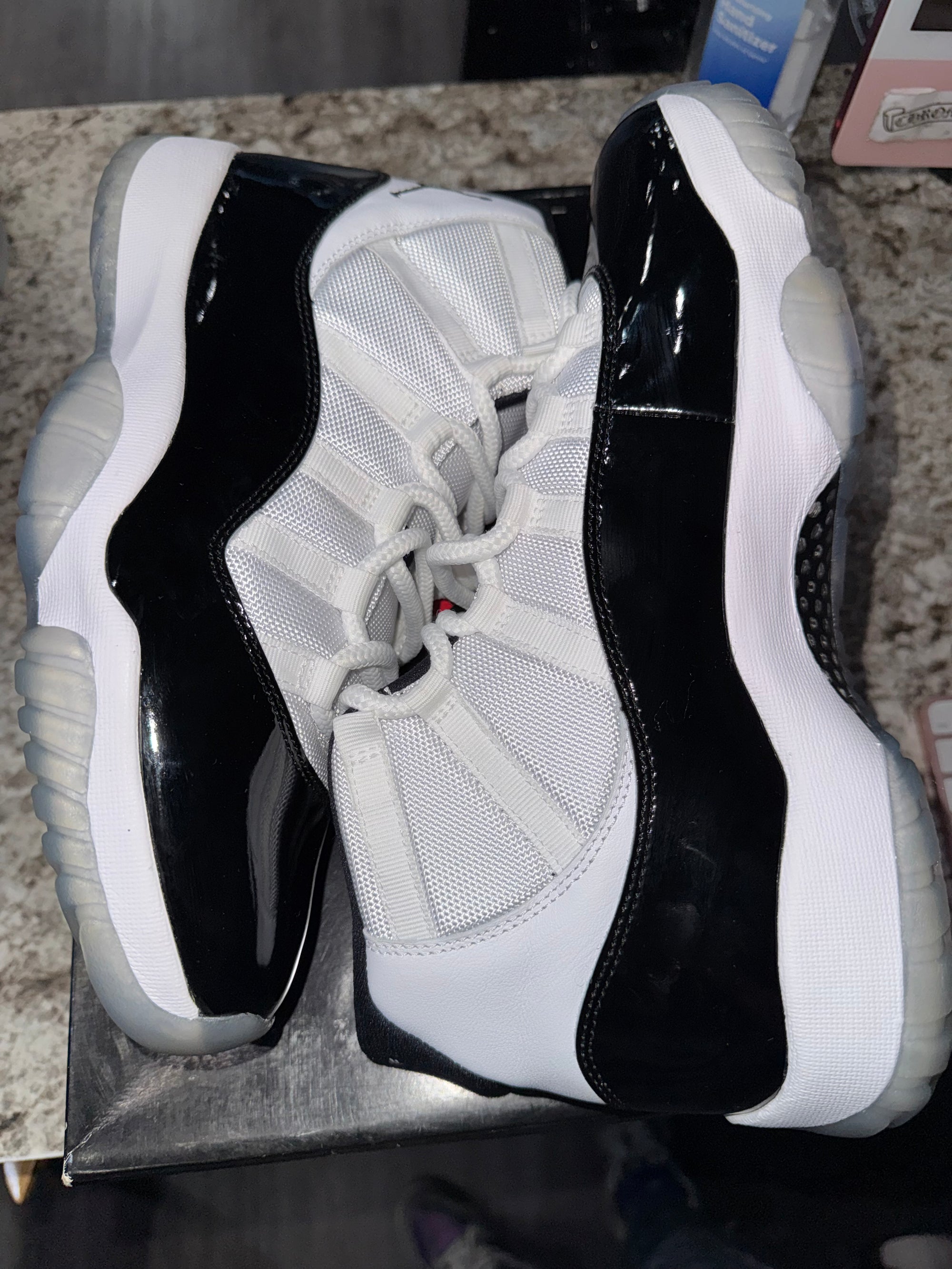 Jordan 11 Retro Concord (2018)