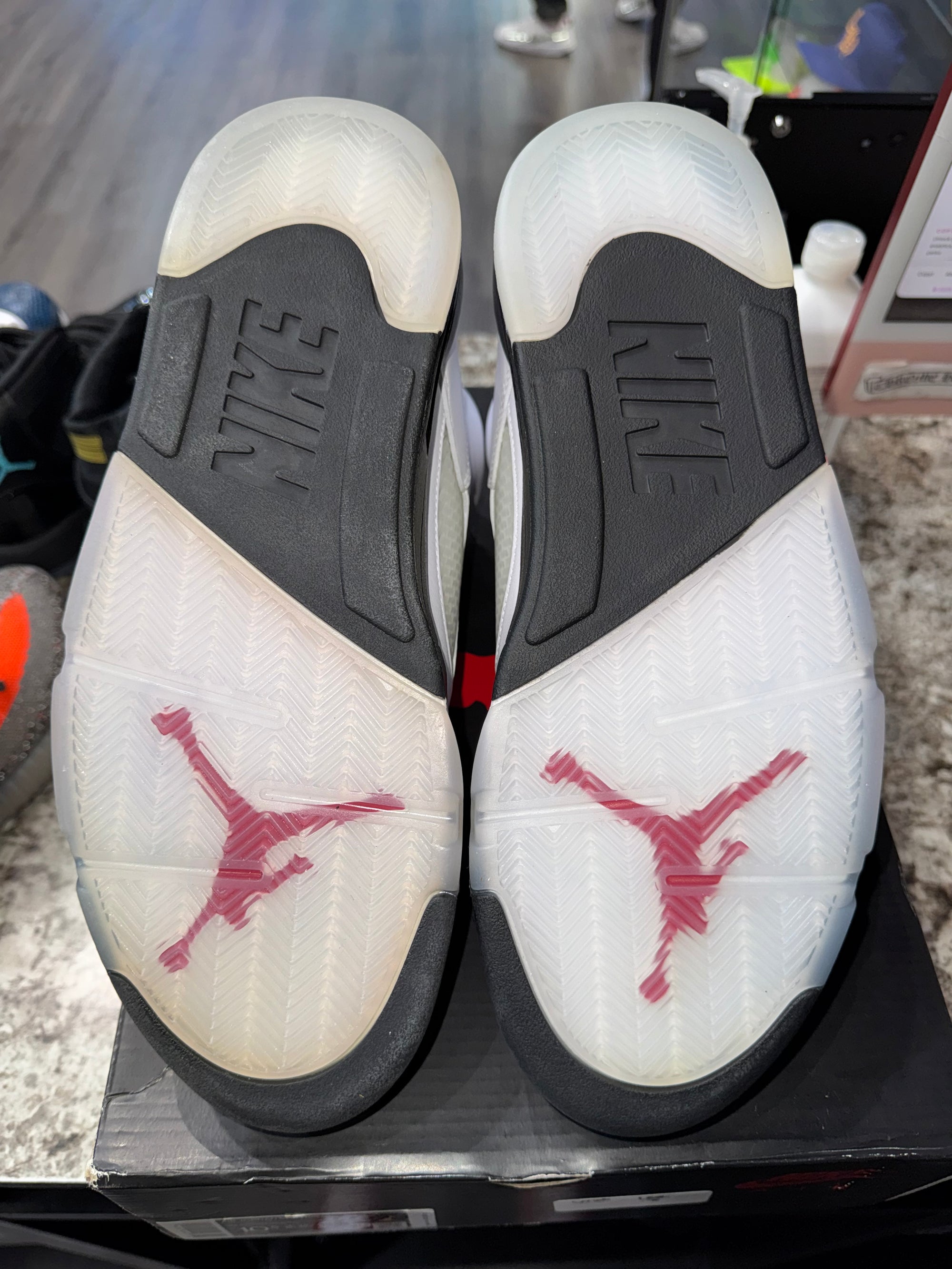 Jordan 5 Retro Fire Red Silver Tongue (2020) (DAMAGED BOX)