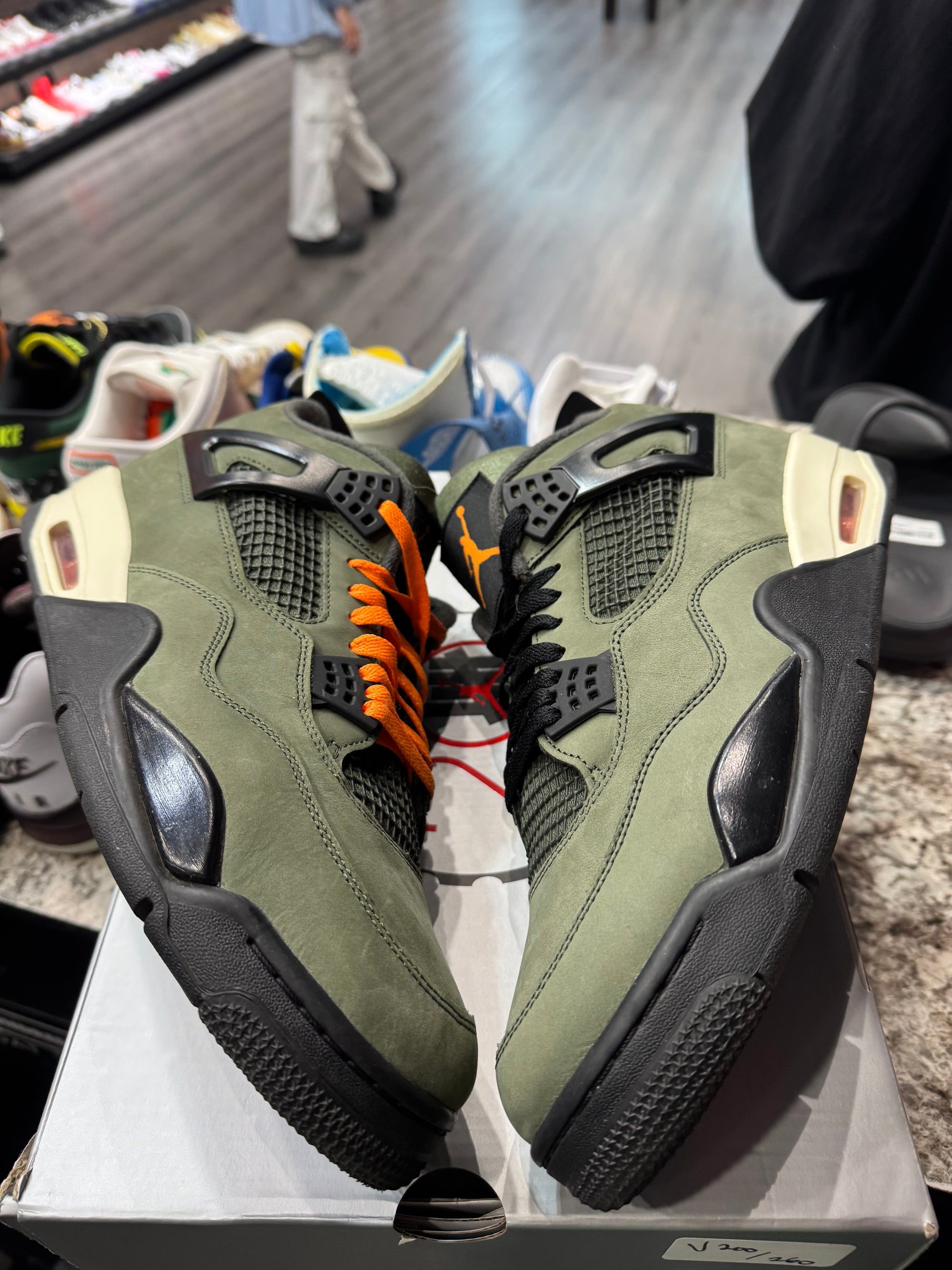 Jordan 4 Retro OG SP Undefeated (2025)