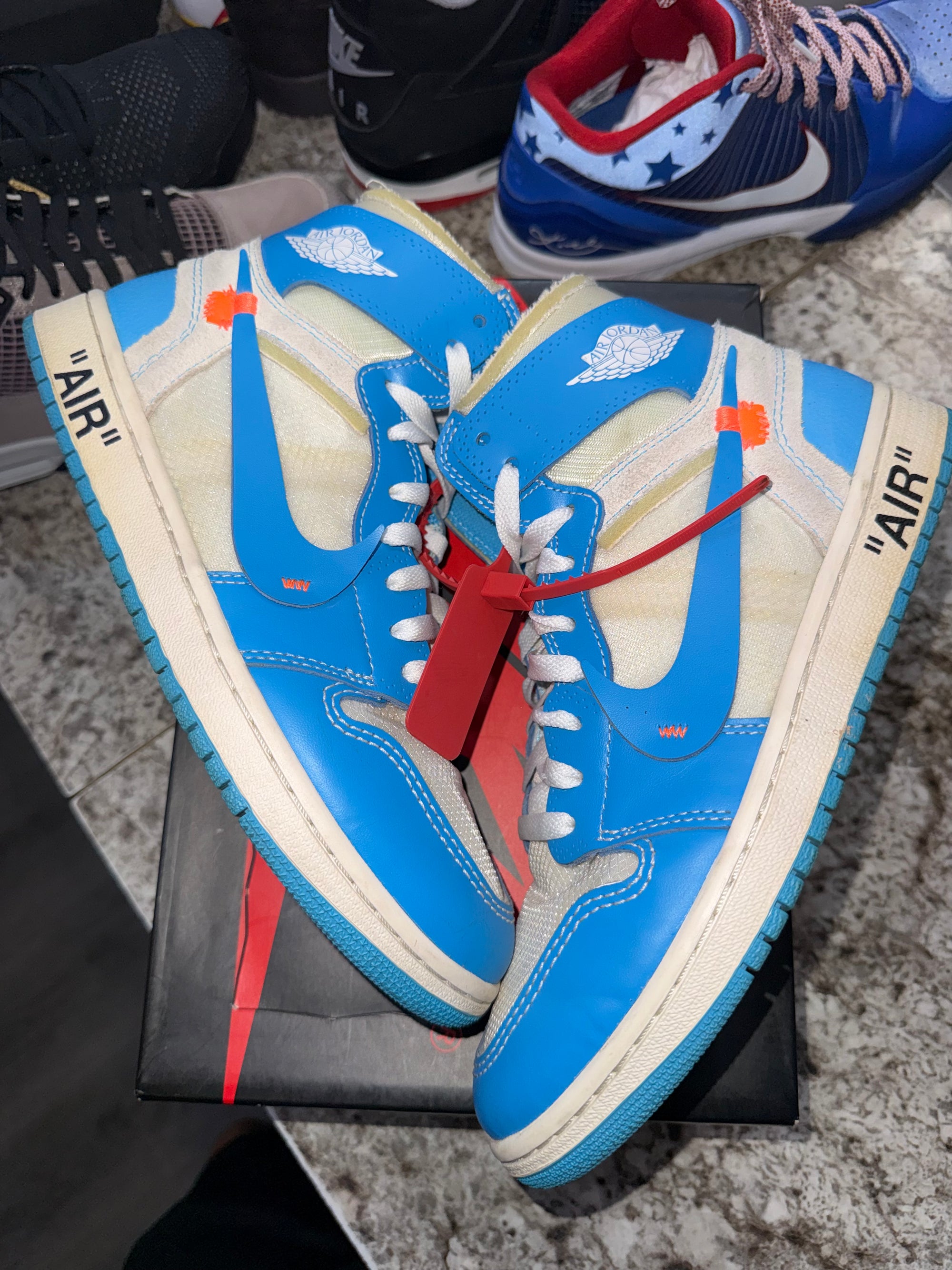 Jordan 1 Retro High Off-White University Blue
