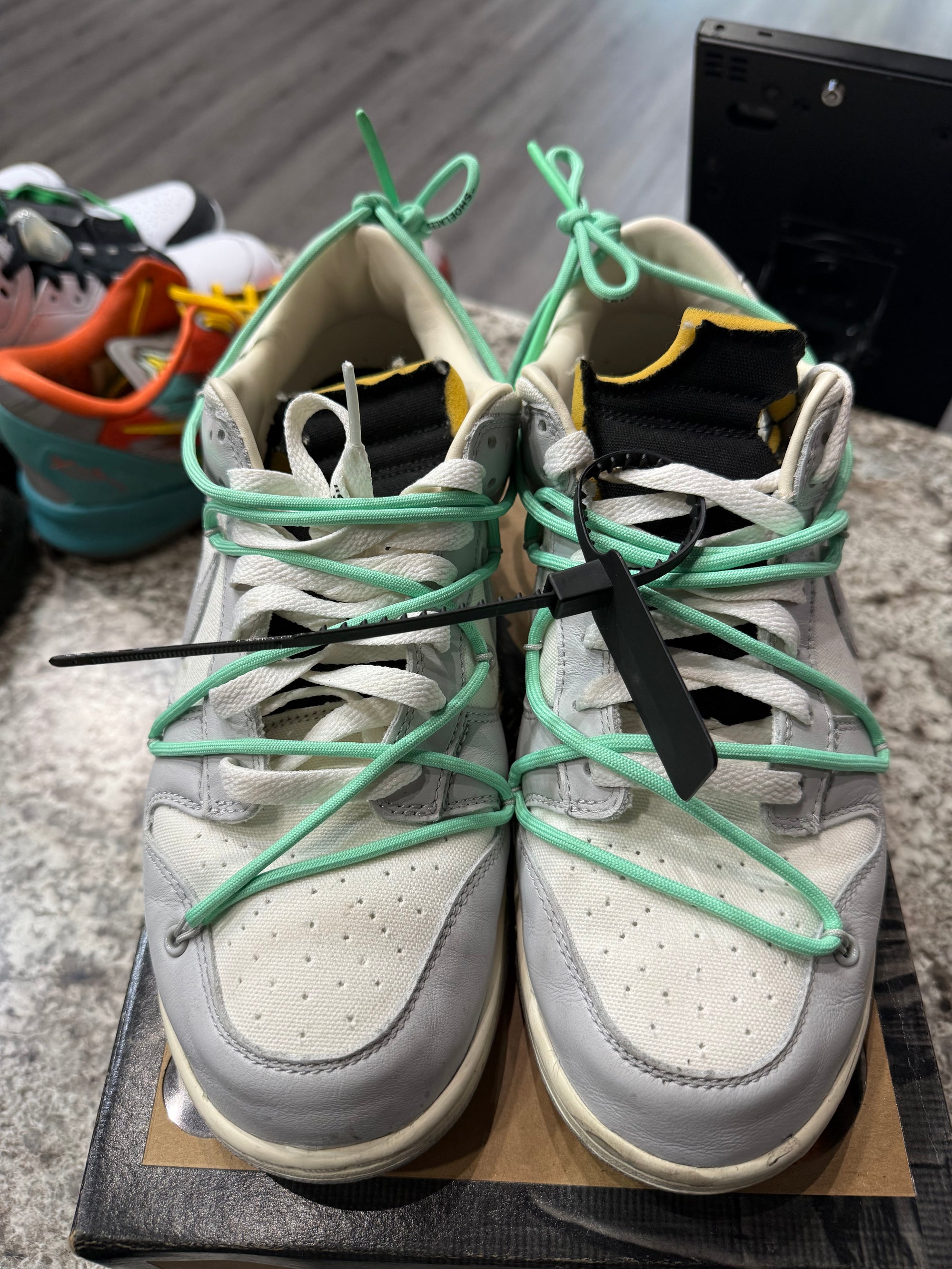 Nike Dunk Low Off-White Lot 4