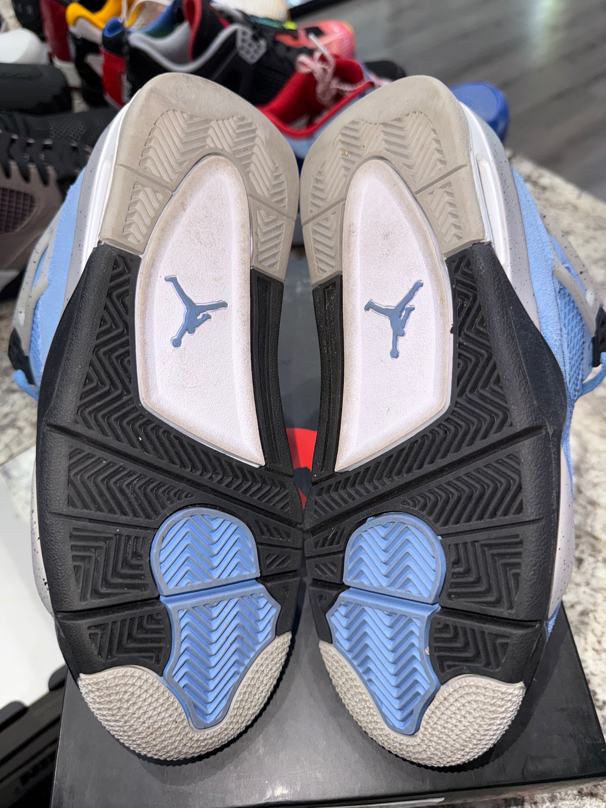 Jordan 4 Retro University Blue (GS)