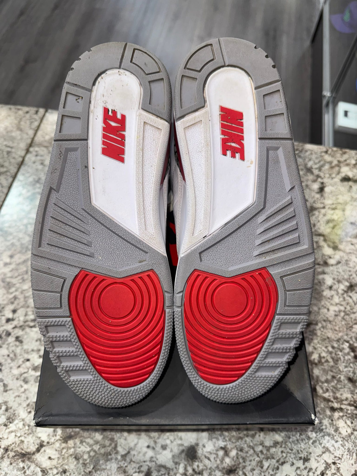 Jordan 3 Retro Fire Red (2022)