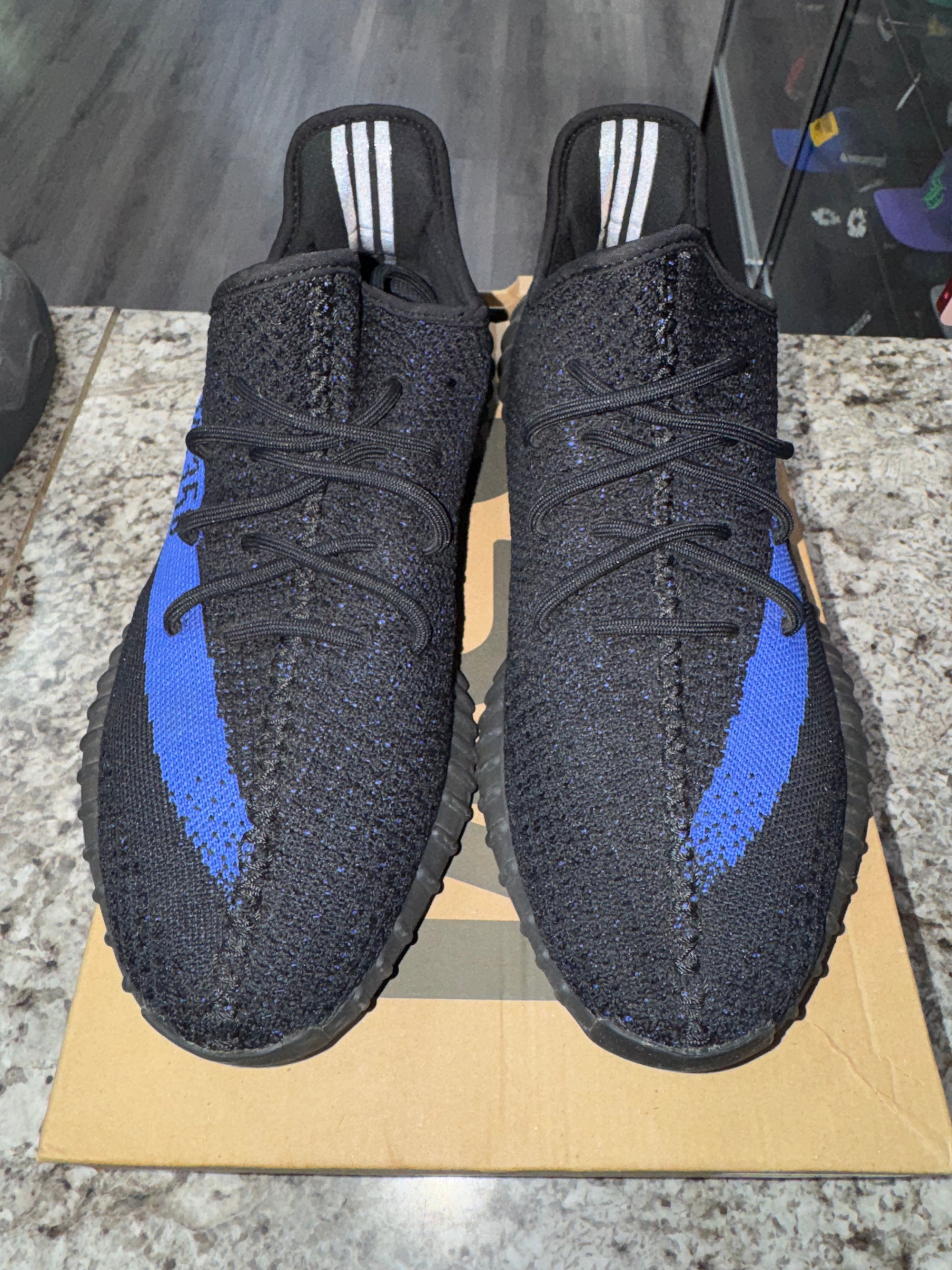 adidas Yeezy Boost 350 V2 Dazzling Blue