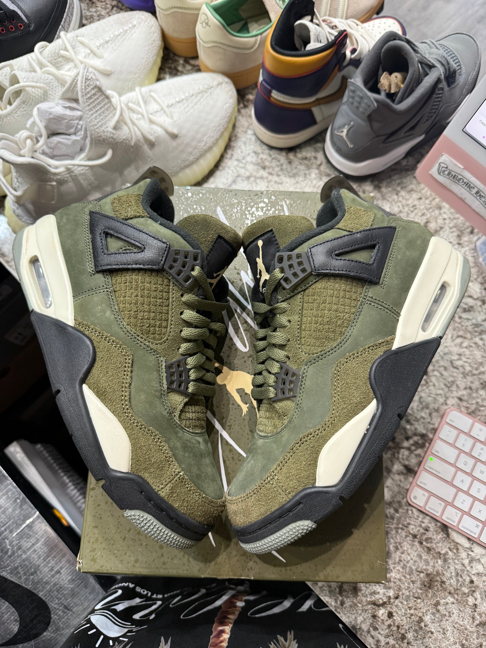 Jordan 4 Retro SE Craft Medium Olive