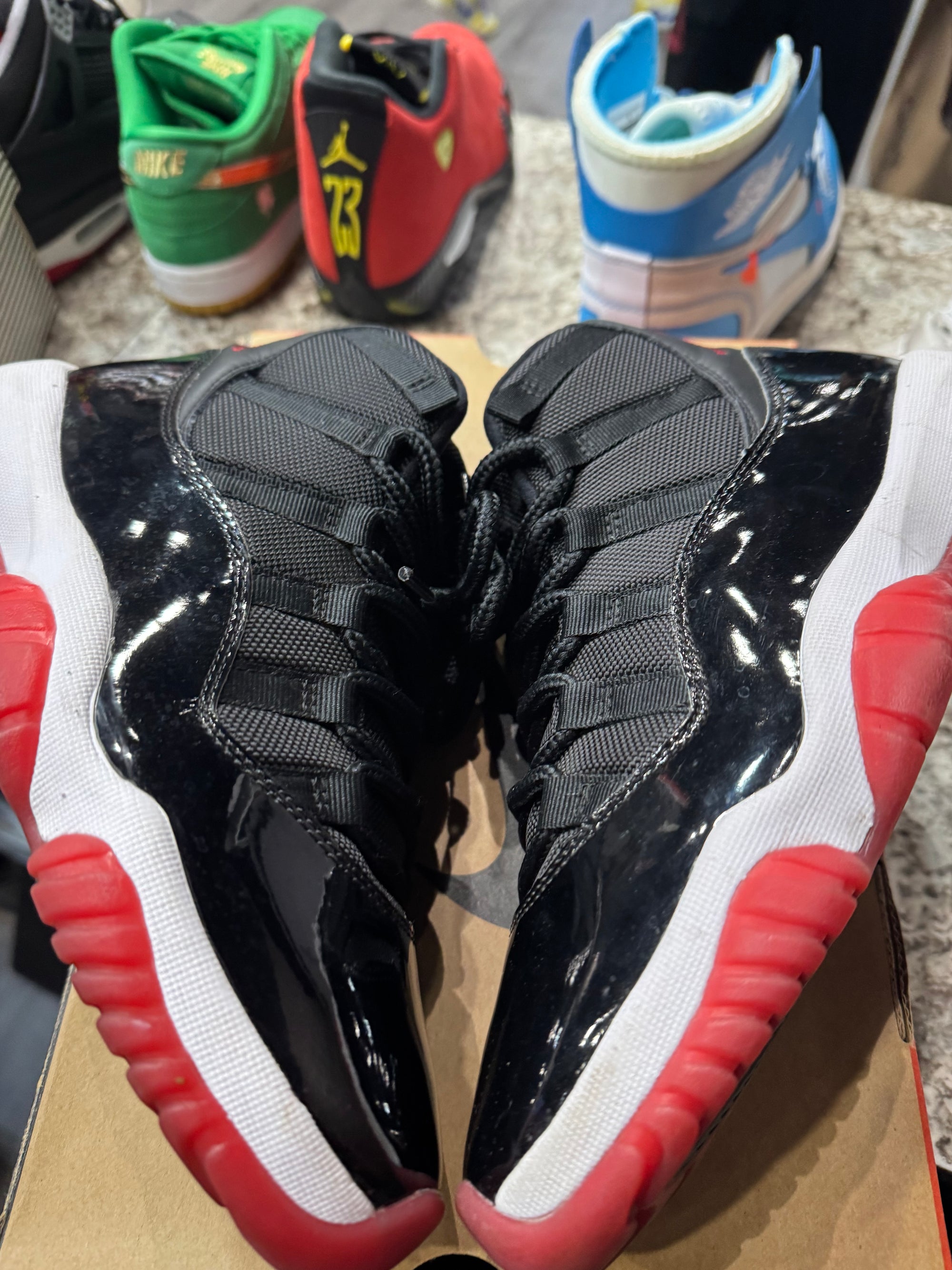 Jordan 11 Retro Playoffs Bred (2019)
