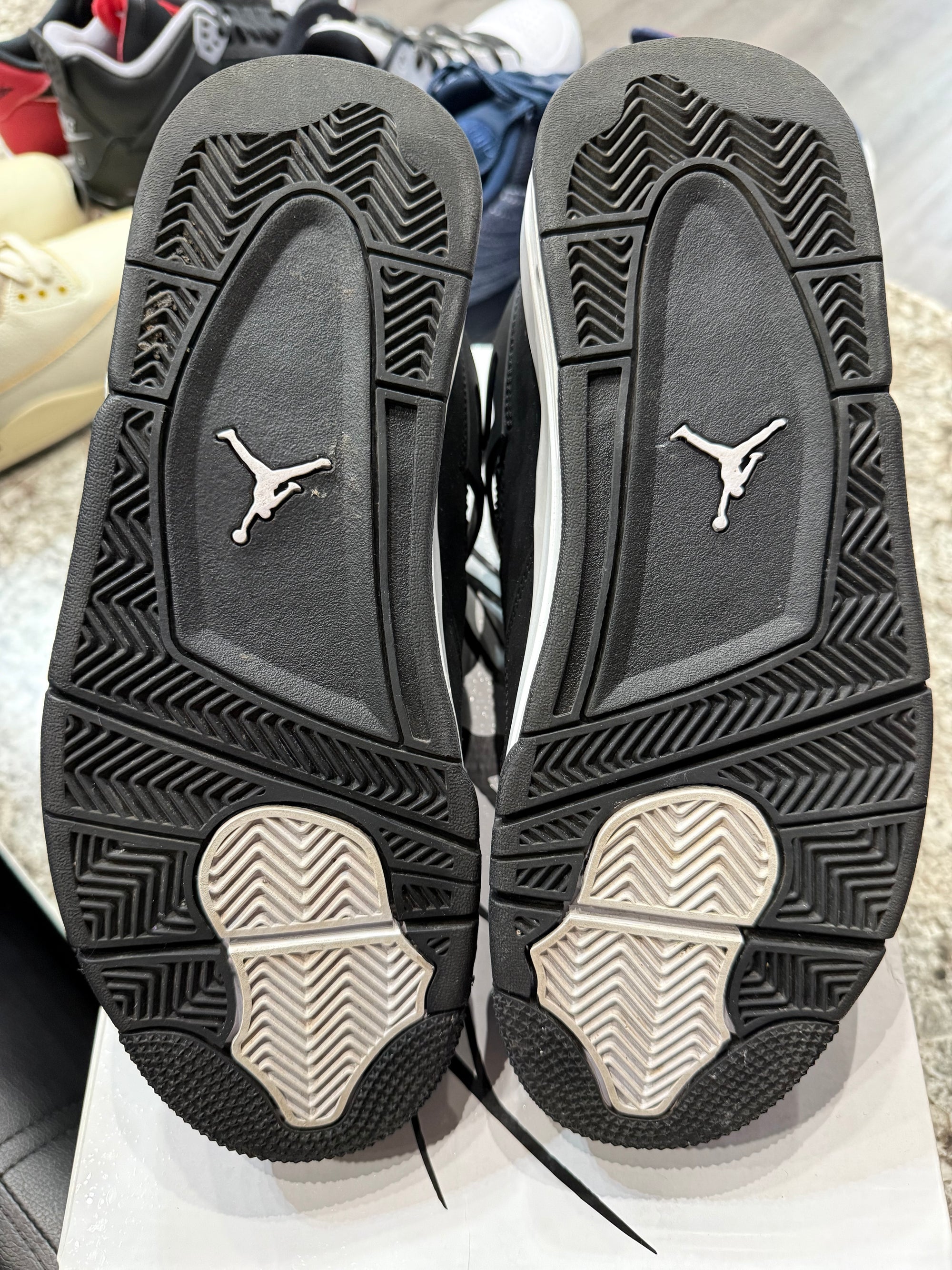 Jordan 4 Retro White Thunder