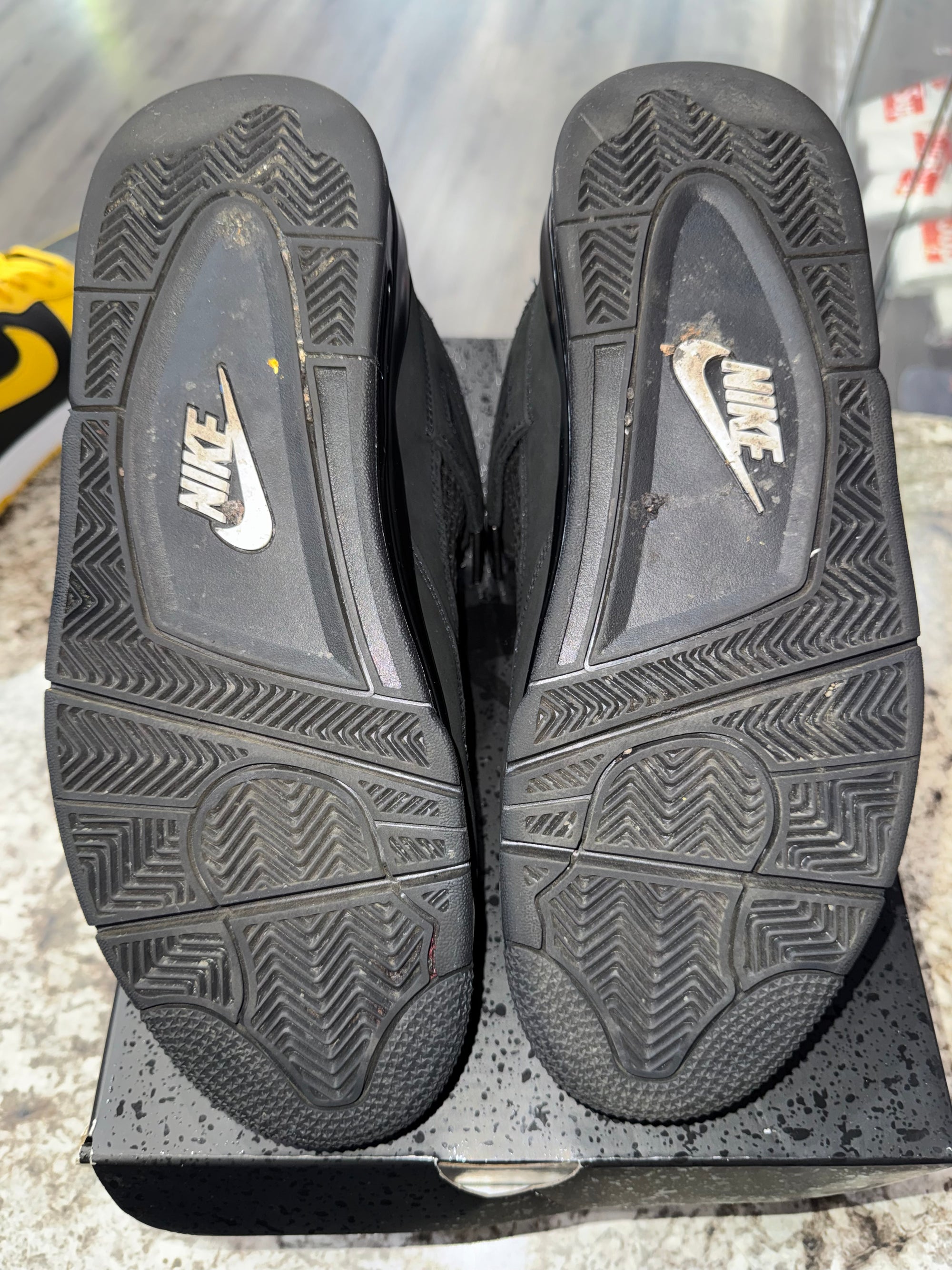 Jordan 4 Retro Black Cat (2025)