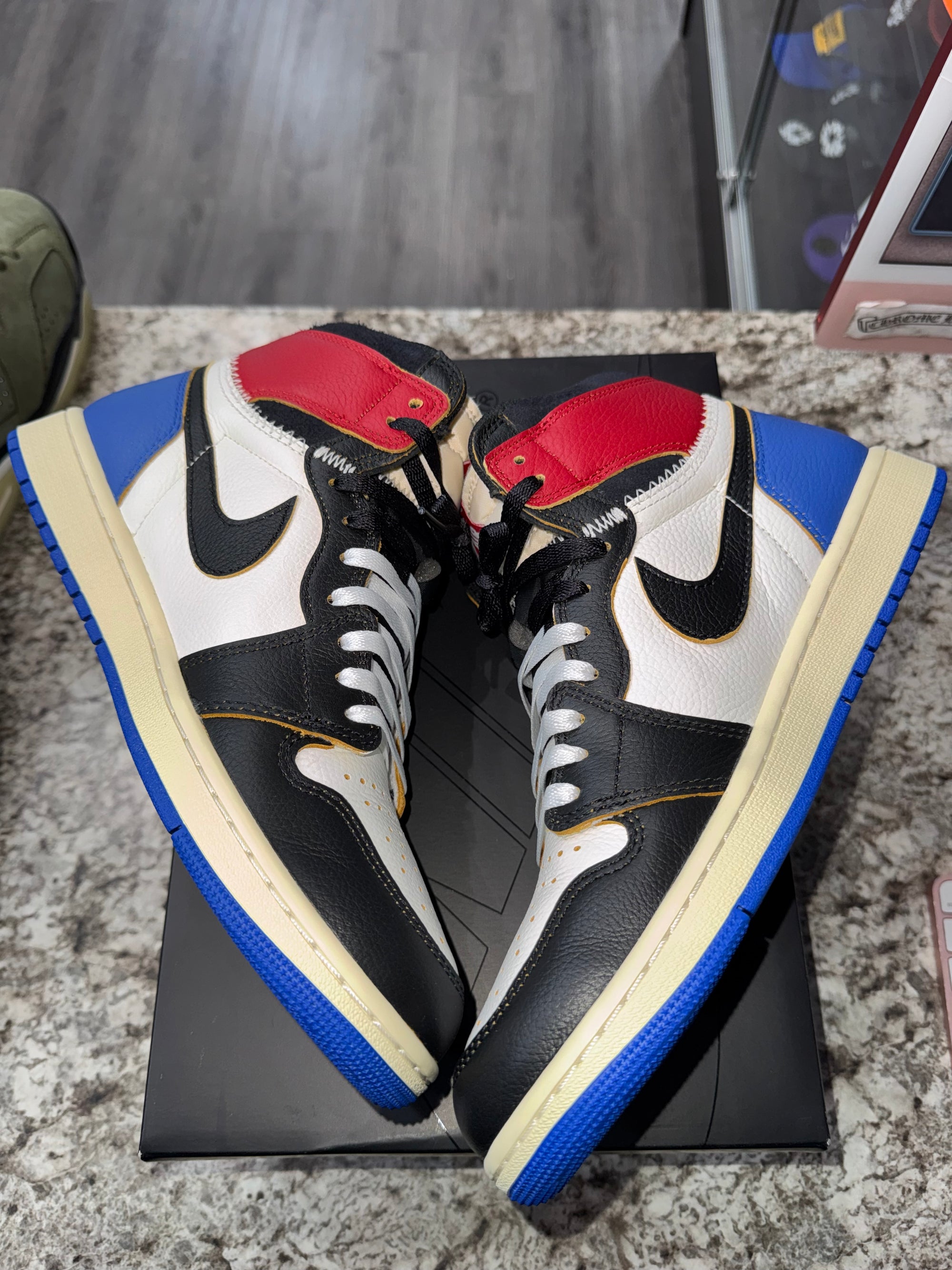Jordan 1 Retro High OG SP Fragment x Union LA Varsity Red Sport Royal