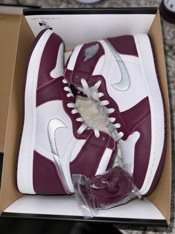 Jordan 1 Retro High OG Bordeaux