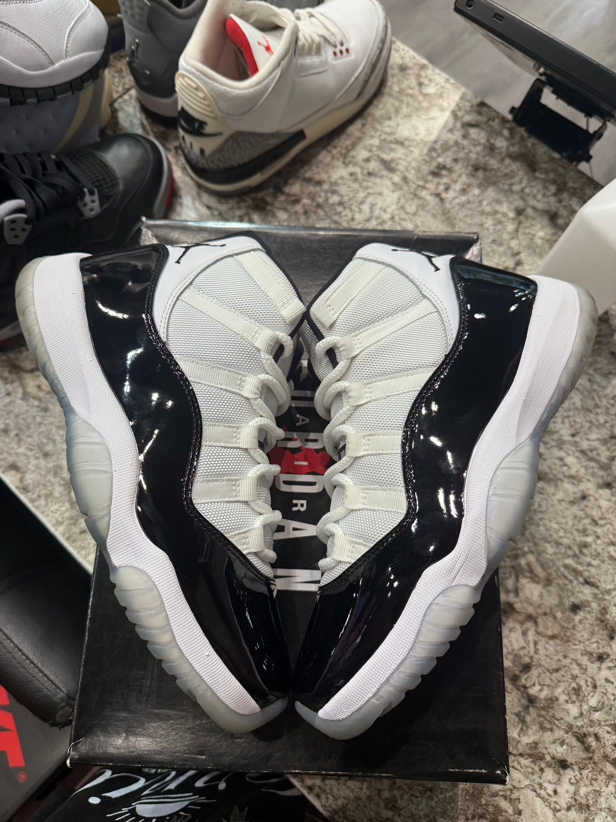 Jordan 11 Retro Concord (2018)