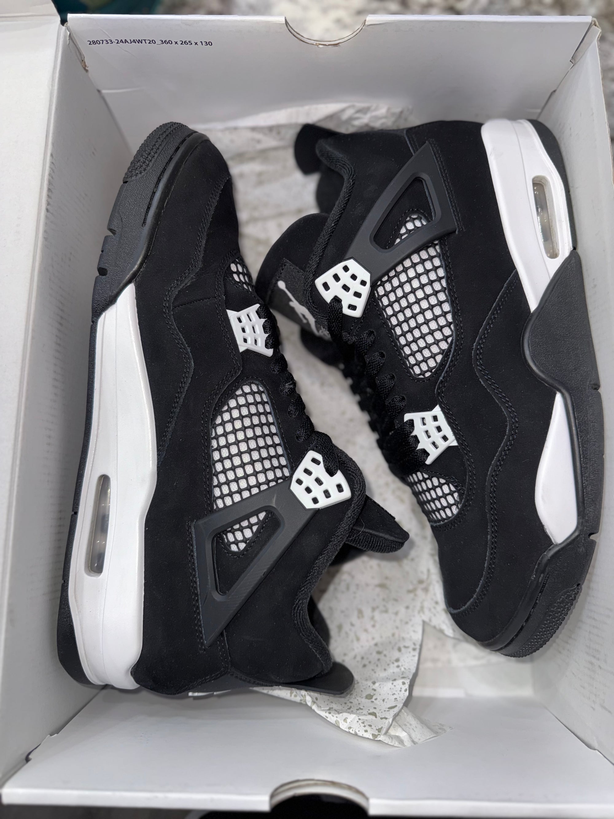 Jordan 4 Retro White Thunder