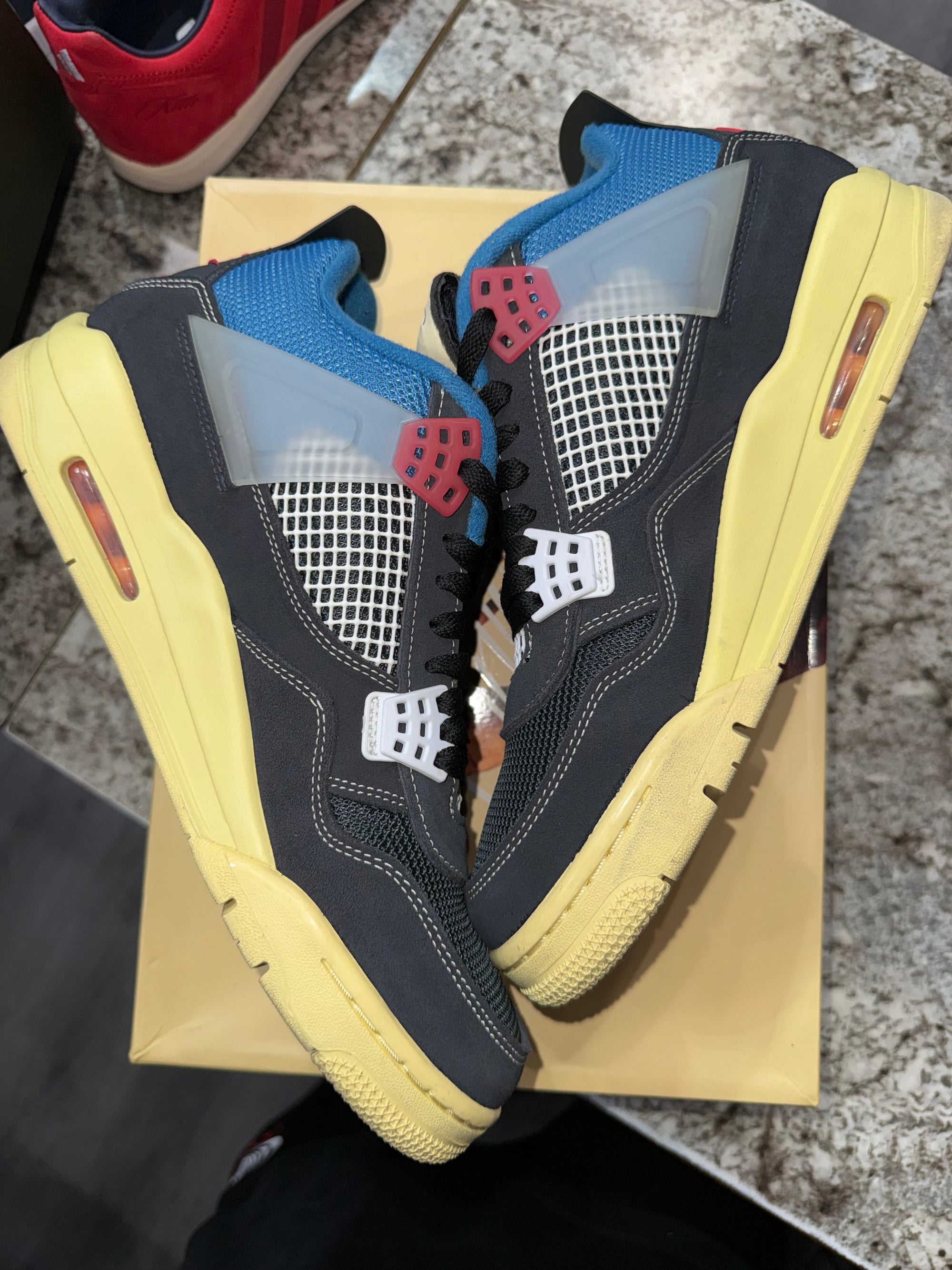 Jordan 4 Retro Union Off Noir