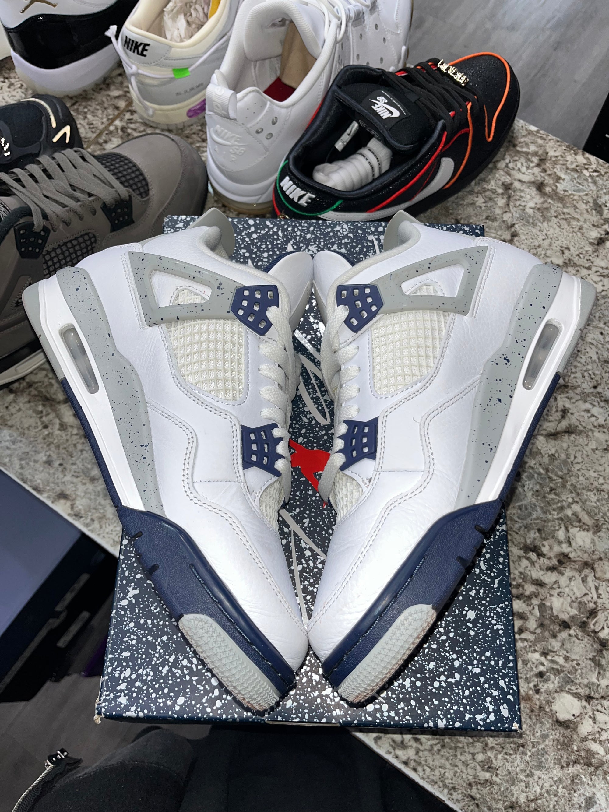 Jordan 4 Retro Midnight Navy