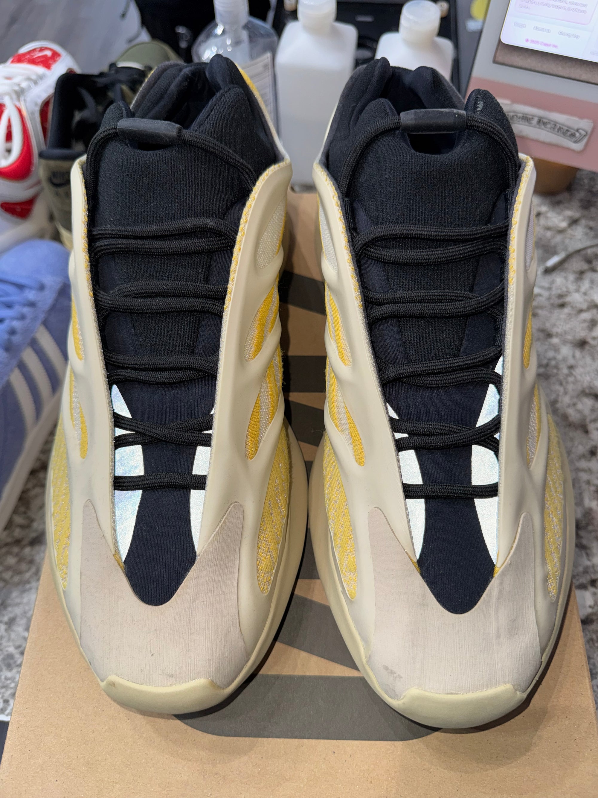 adidas Yeezy 700 V3 Safflower