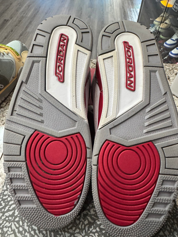 Jordan 3 Retro Cardinal Red (Damaged Box)