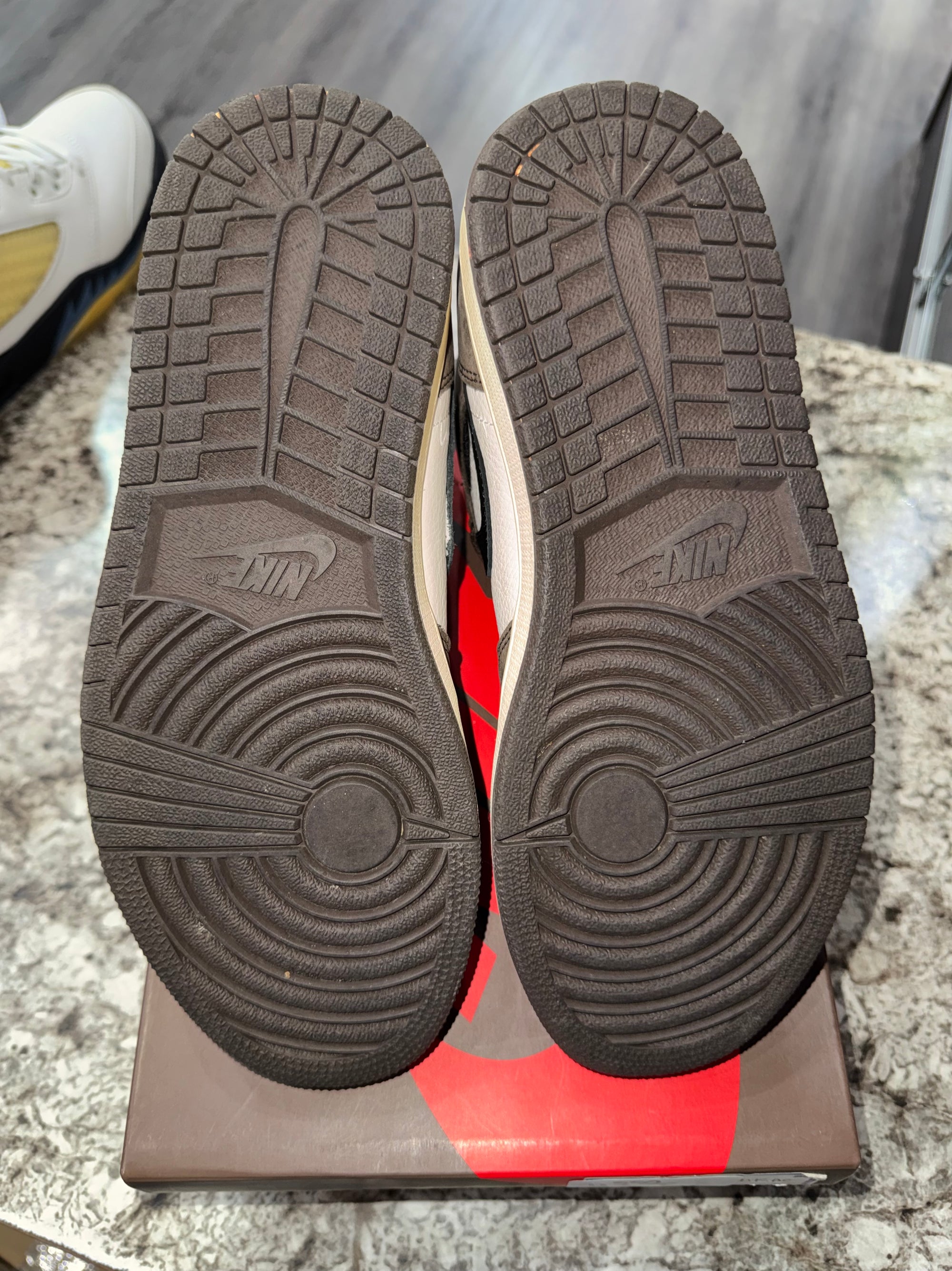 Jordan 1 Retro High OG SP Travis Scott Mocha