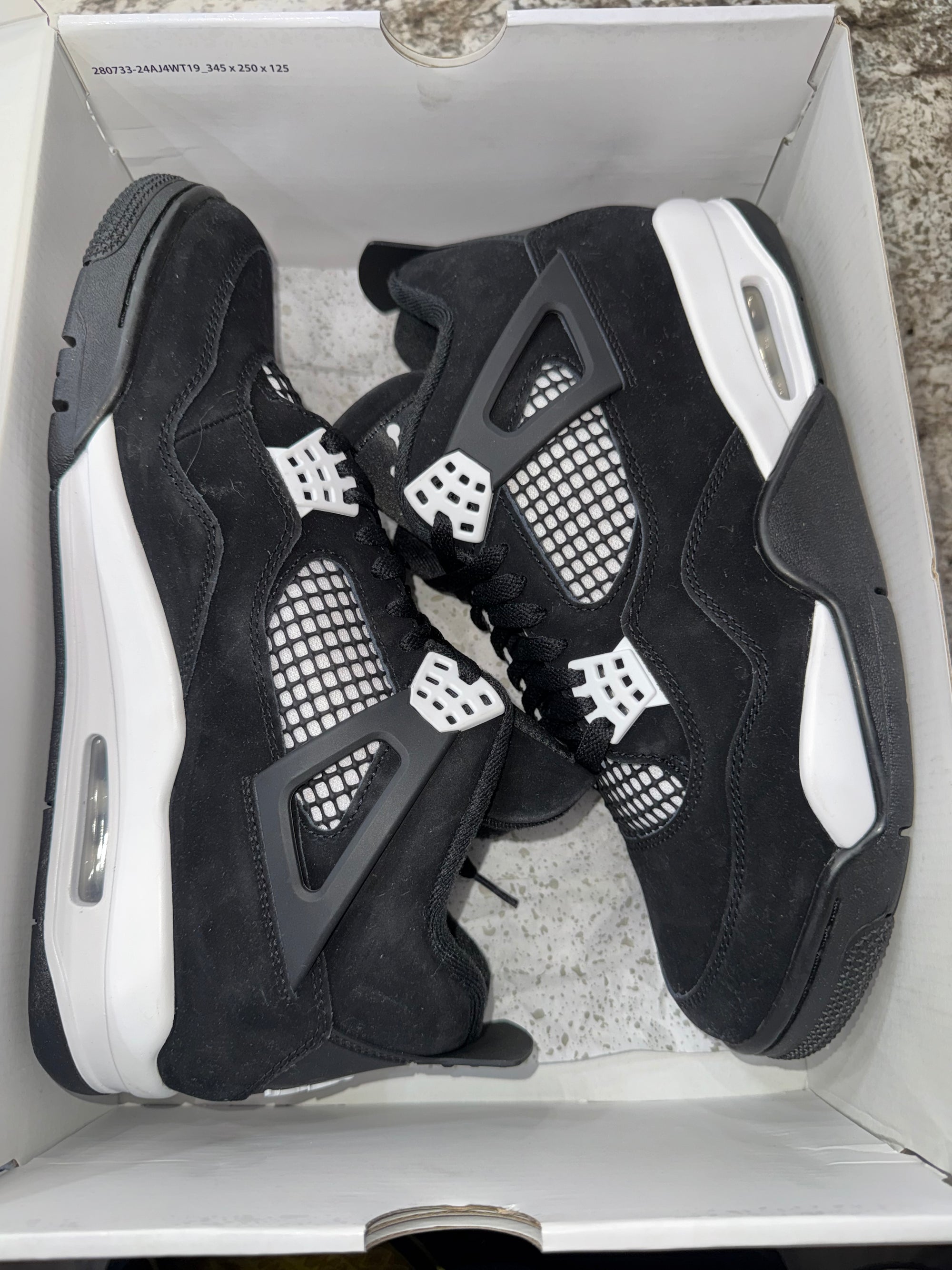 Jordan 4 Retro White Thunder