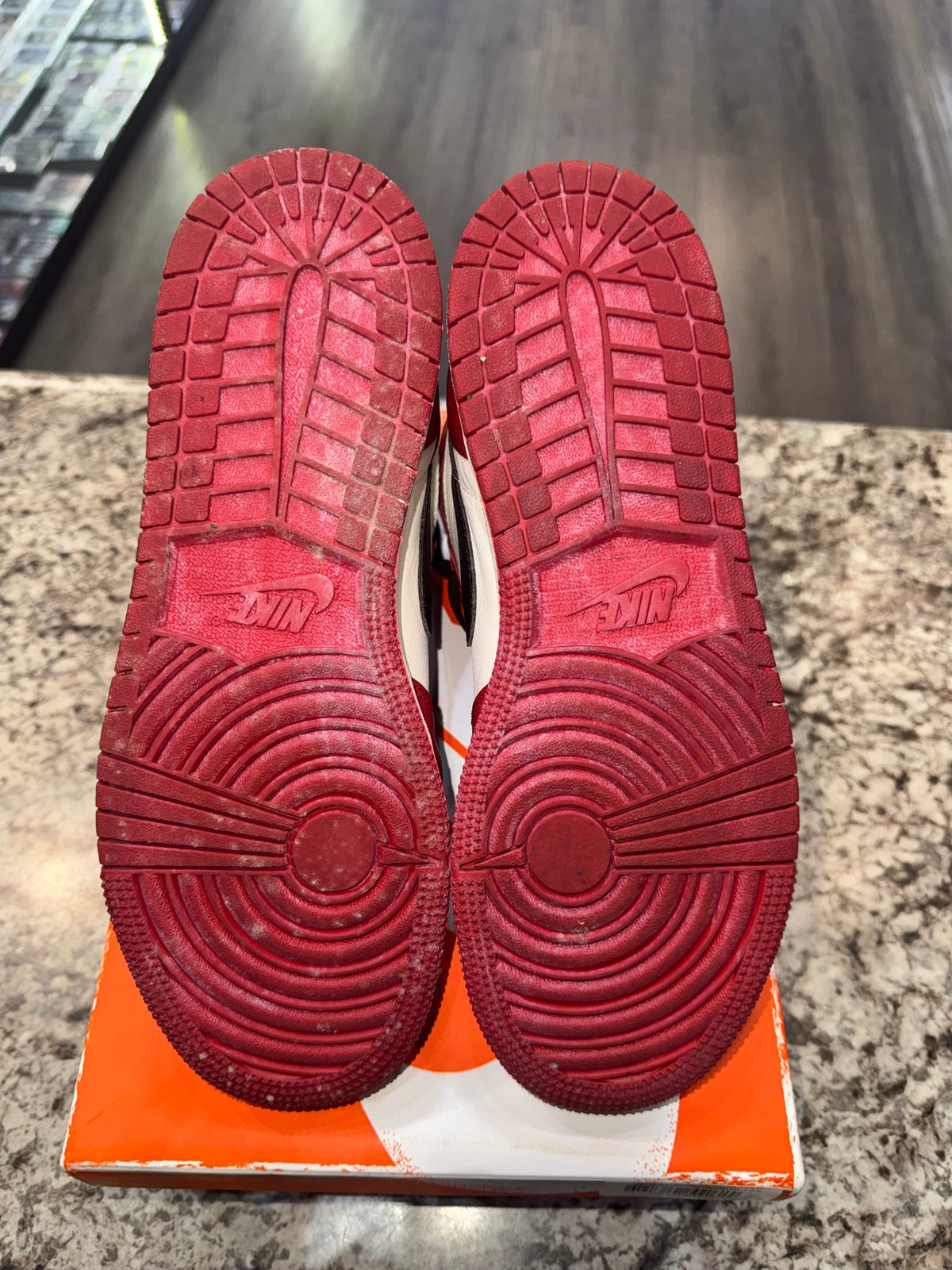 Jordan 1 Retro High OG Chicago Lost and Found (GS)