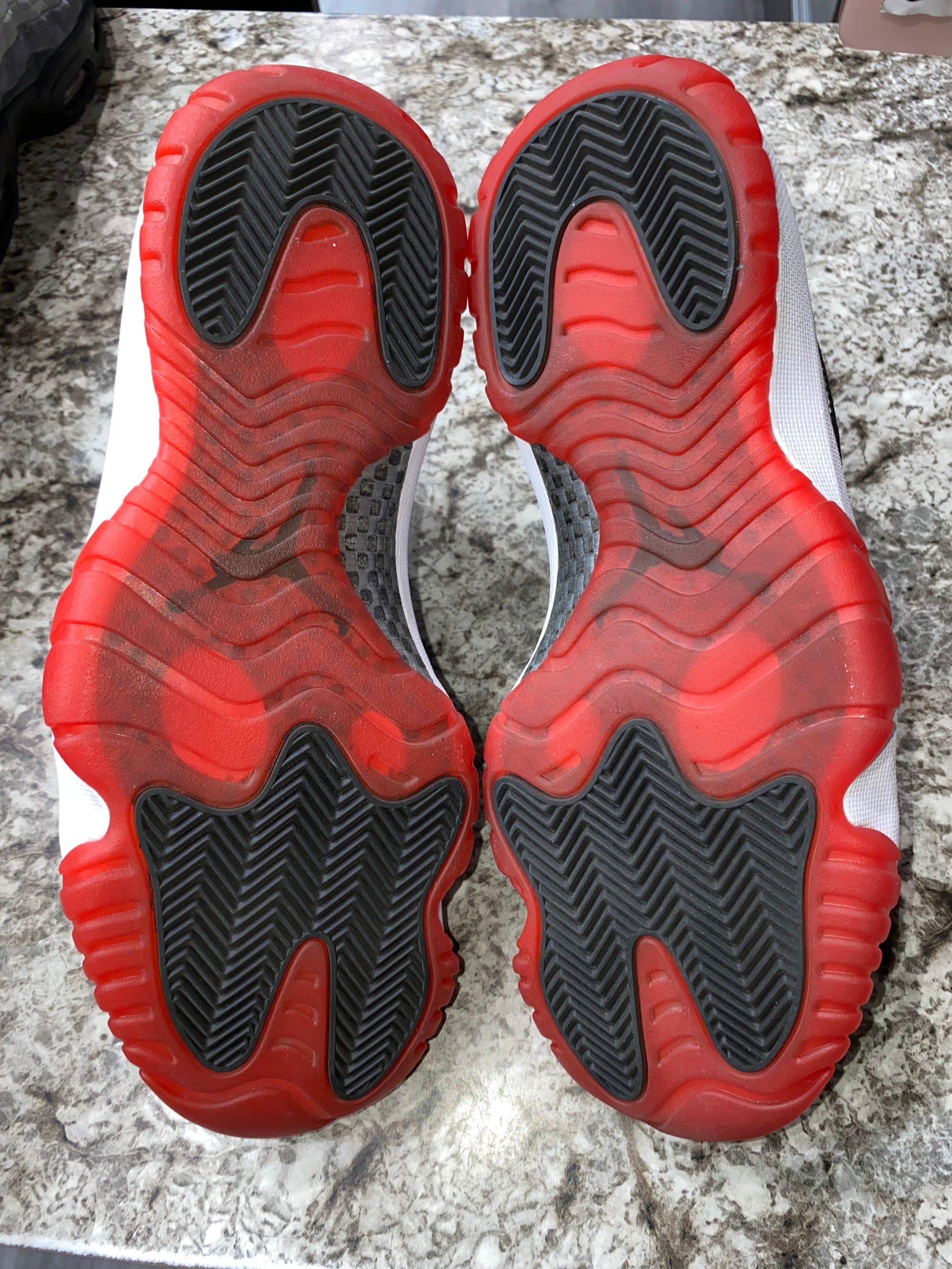 Jordan 11 Retro Playoffs (2012) (NO BOX)