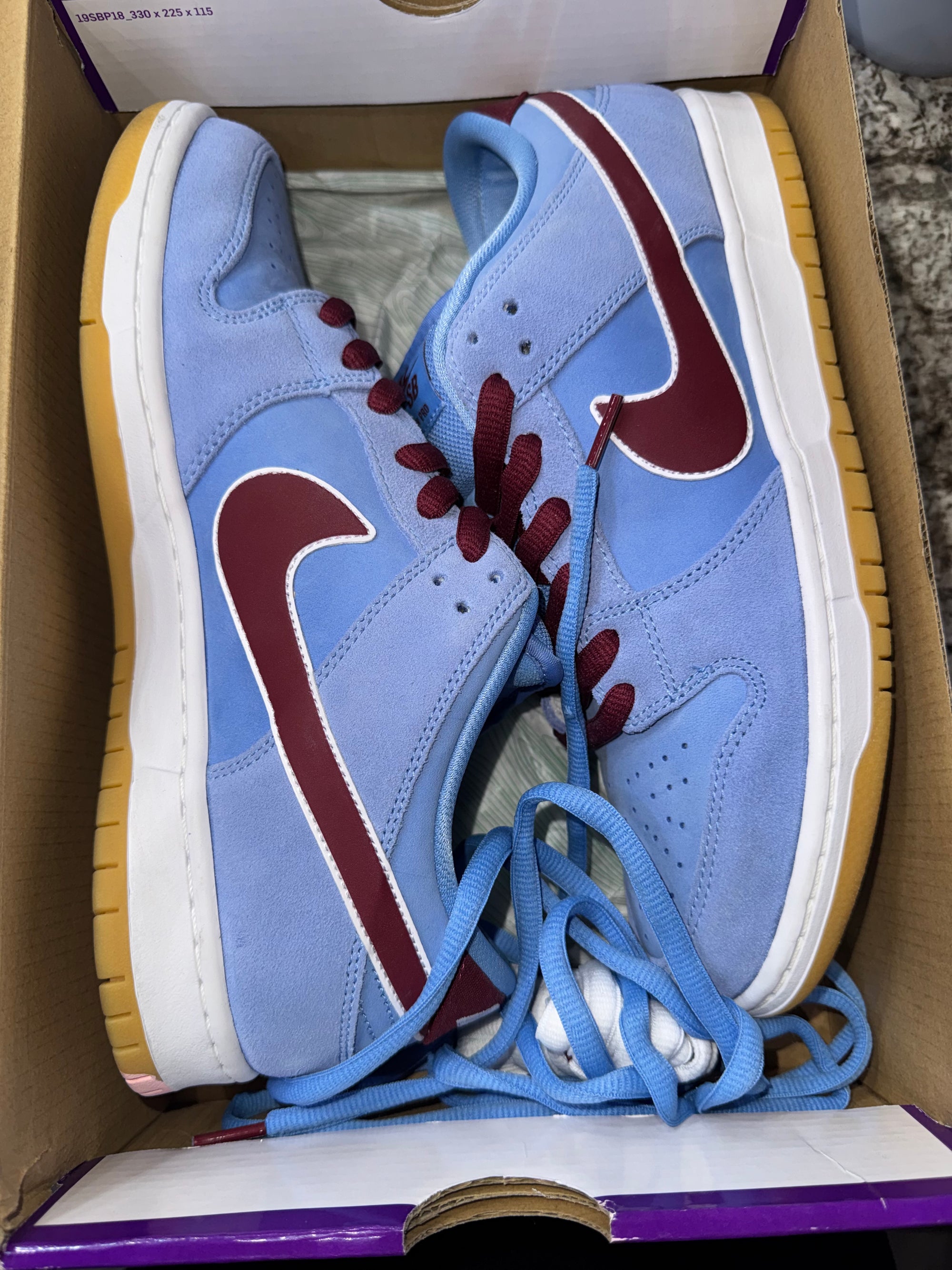 Nike SB Dunk Low Philadelphia Phillies